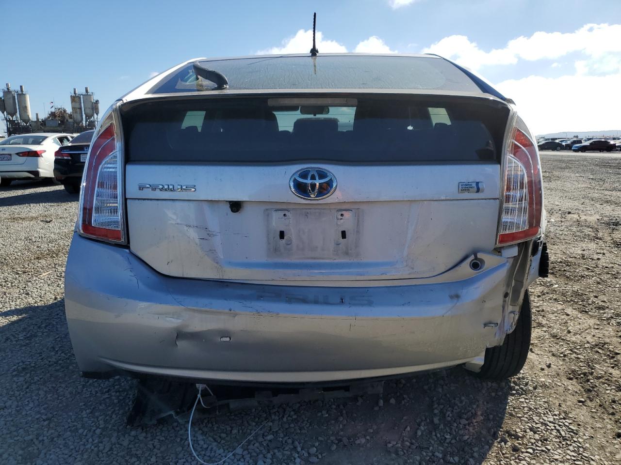 2014 Toyota Prius Серебряный vin: JTDKN3DU7E1735648
