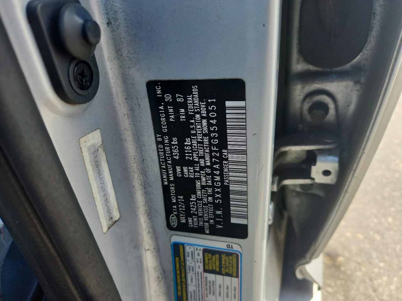 2015 Kia Optima Lx Серебряный vin: 5XXGM4A72FG354051