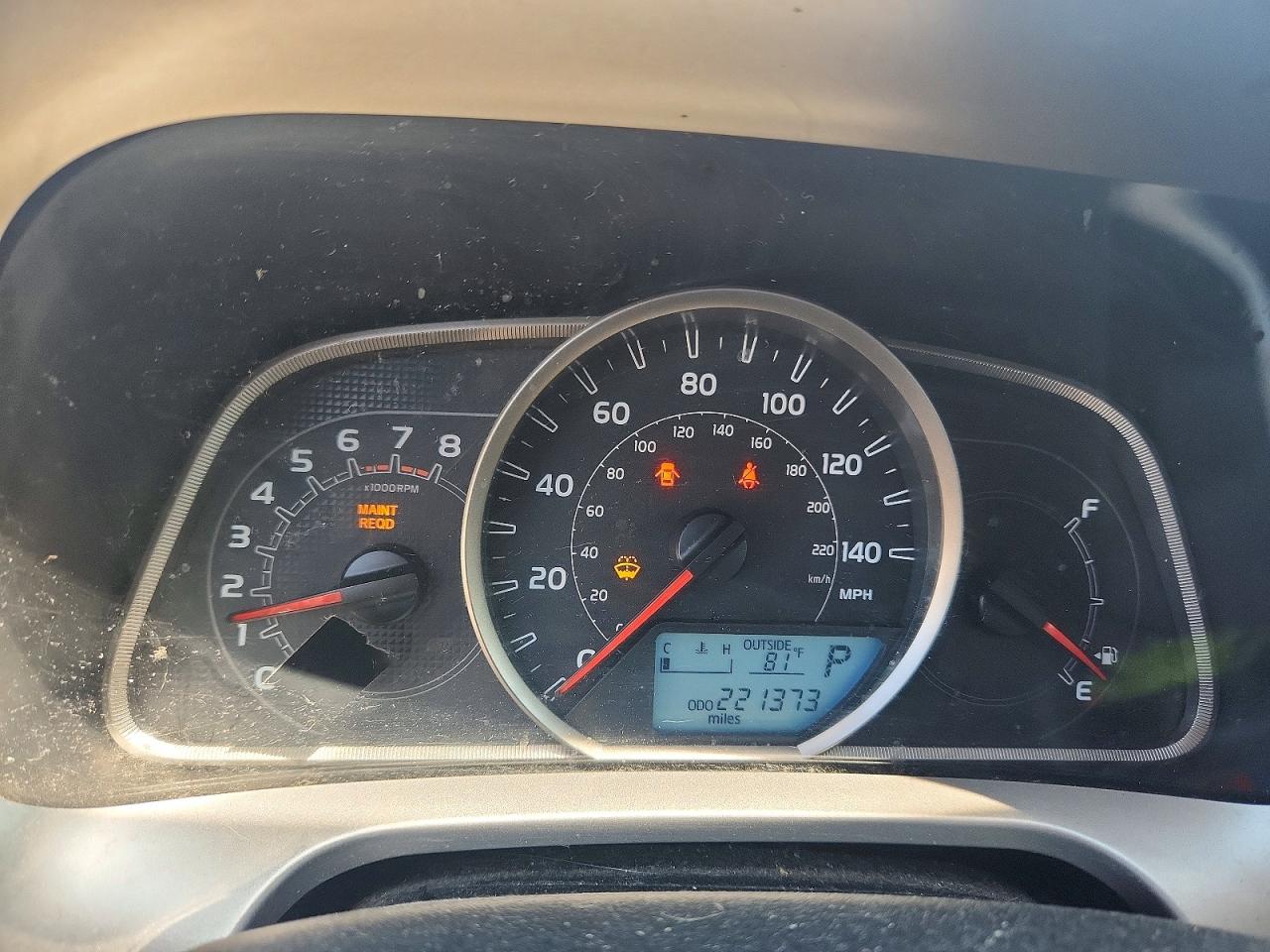 2013 Toyota Rav4 Le Gray vin: JTMBFREV4D5015660