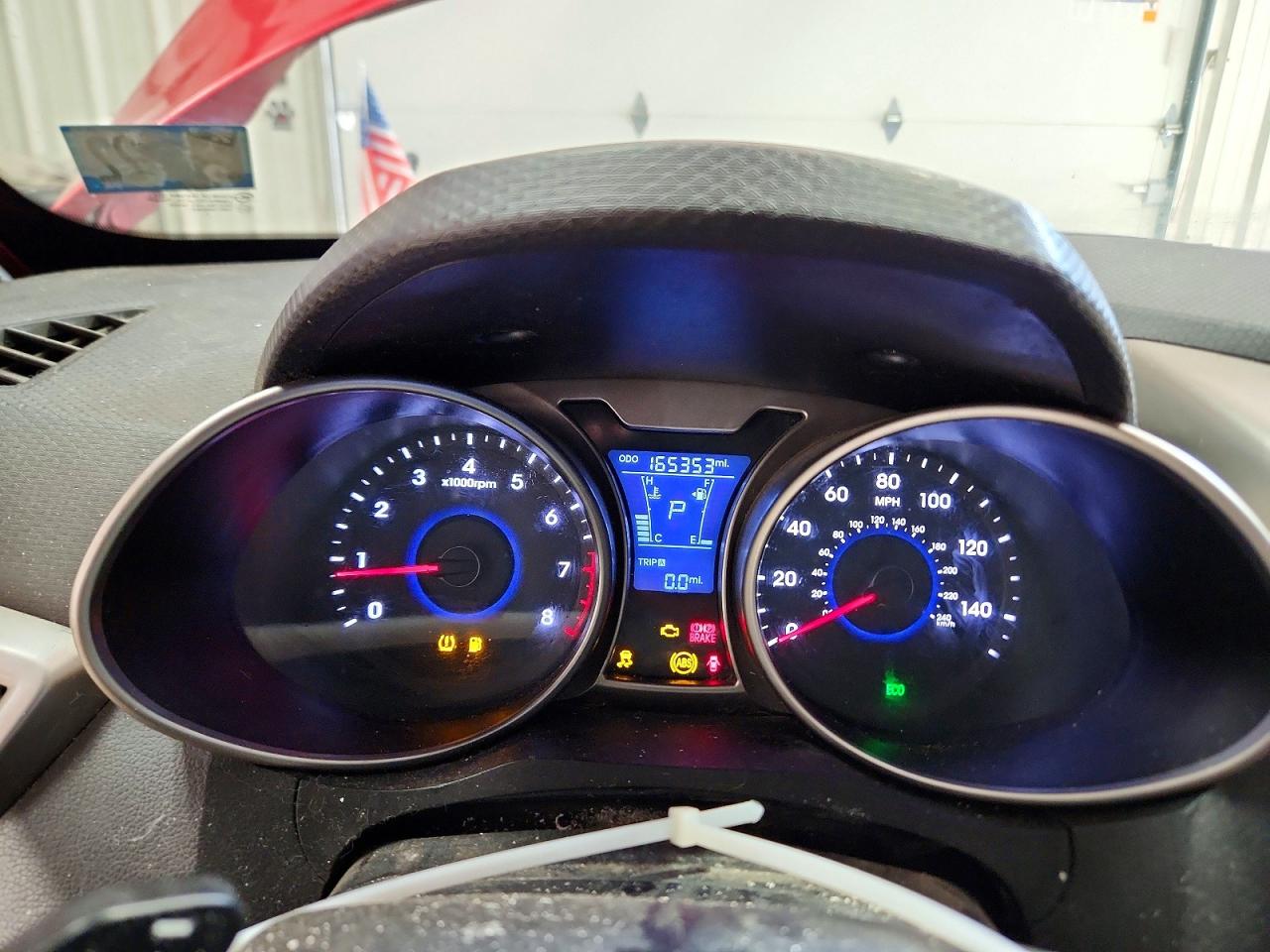 2012 Hyundai Veloster Base Red vin: KMHTC6AD9CU051580