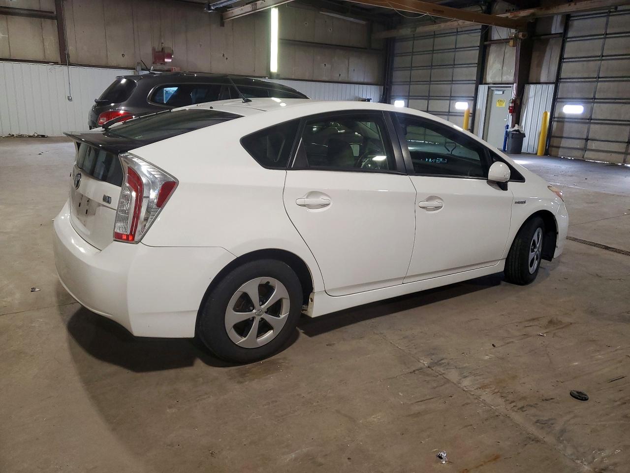2012 Toyota Prius Two White vin: JTDKN3DU2C5439815