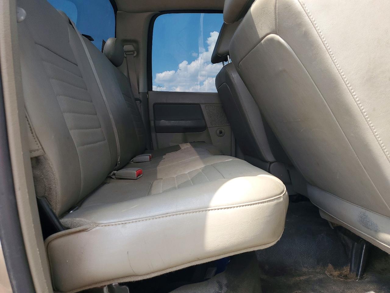 2008 Dodge Ram 1500 St Серый vin: 1D7HA18K48J212228
