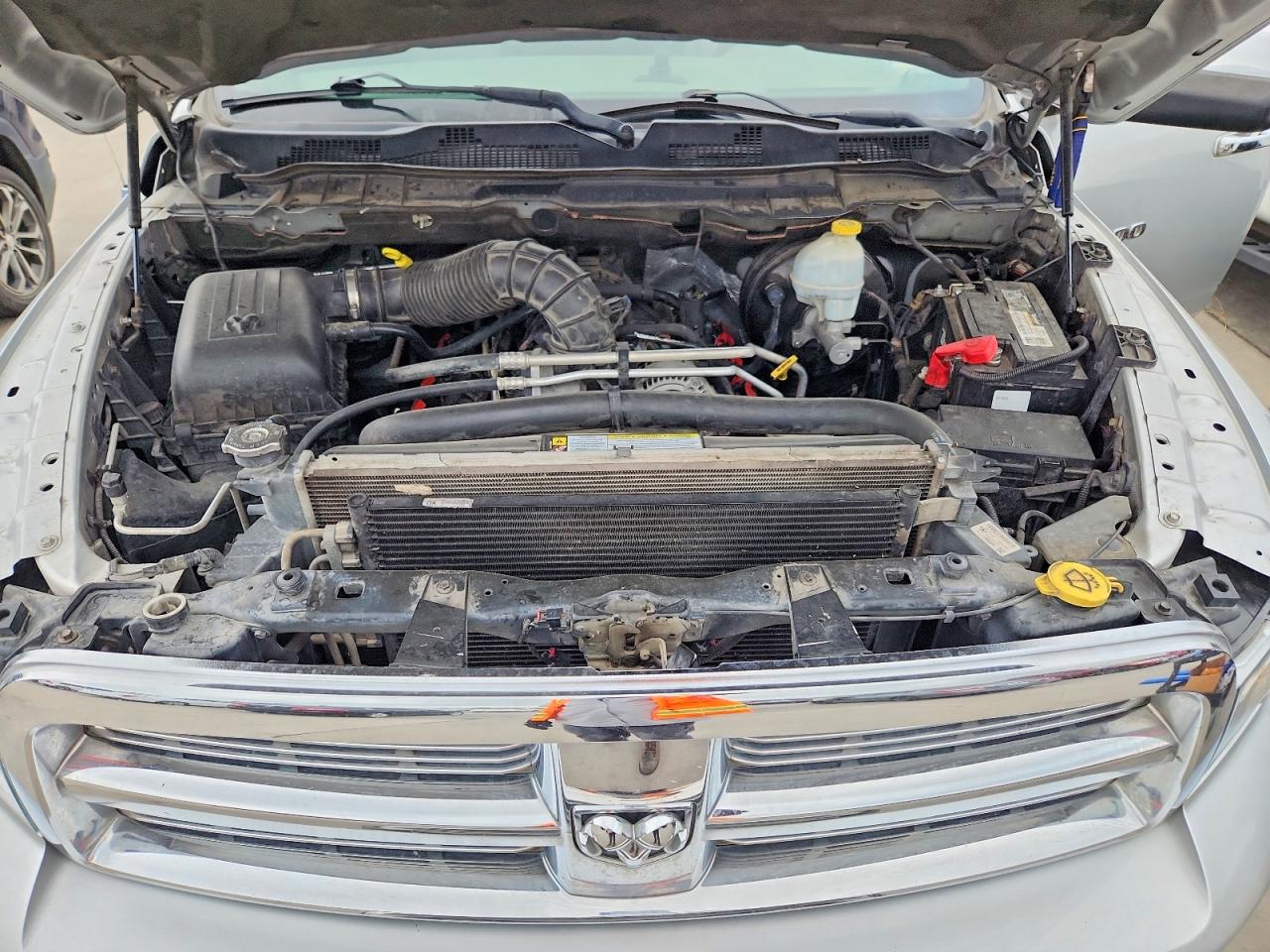 2011 Dodge Ram 1500 Silver vin: 1D7RV1CTXBS553661