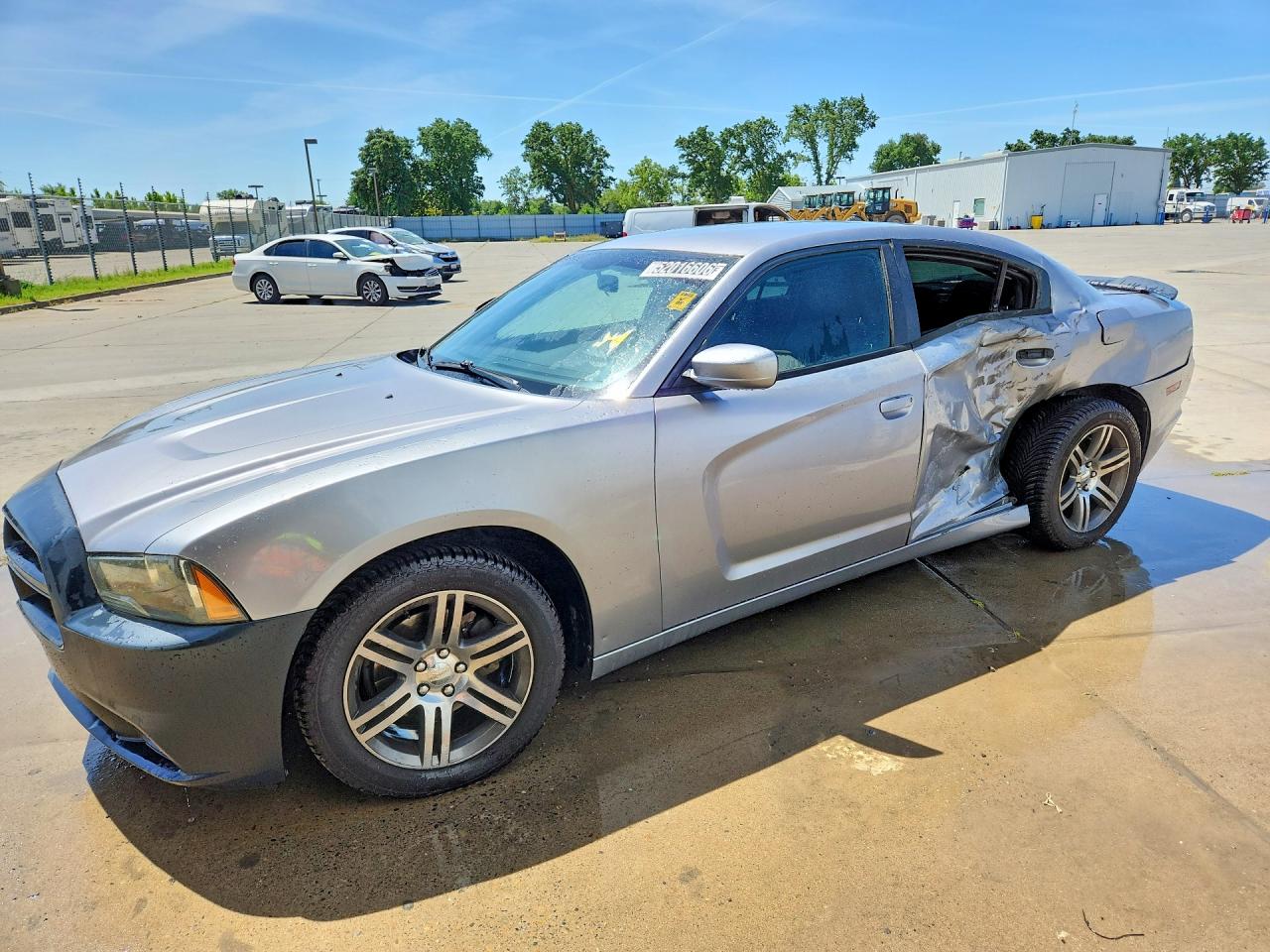 2013 Dodge Charger Se Серебряный vin: 2C3CDXBGXDH637987