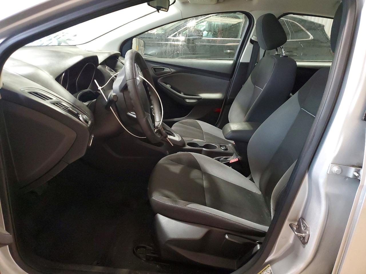 2012 Ford Focus Se Silver vin: 1FAHP3K26CL145910