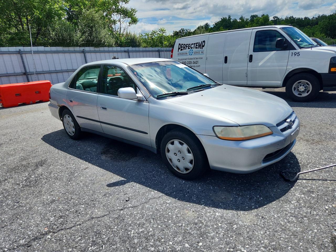 2000 Honda Accord Lx Серый vin: 1HGCG665XYA026109