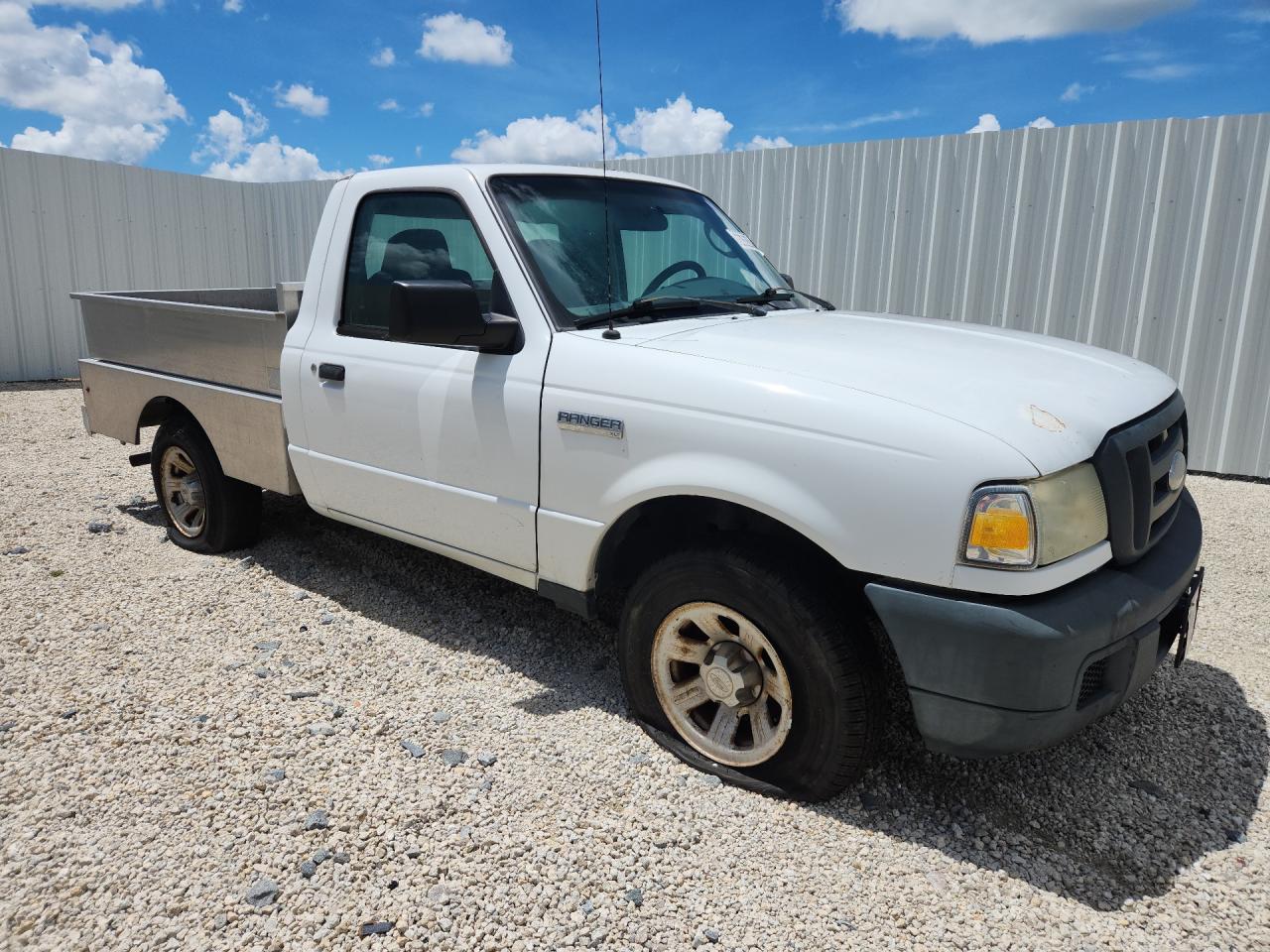 2007 Ford Ranger White vin: 1FTYR10D27PA83157 Damage: Hood, Peeling, 1 To 2 Inches