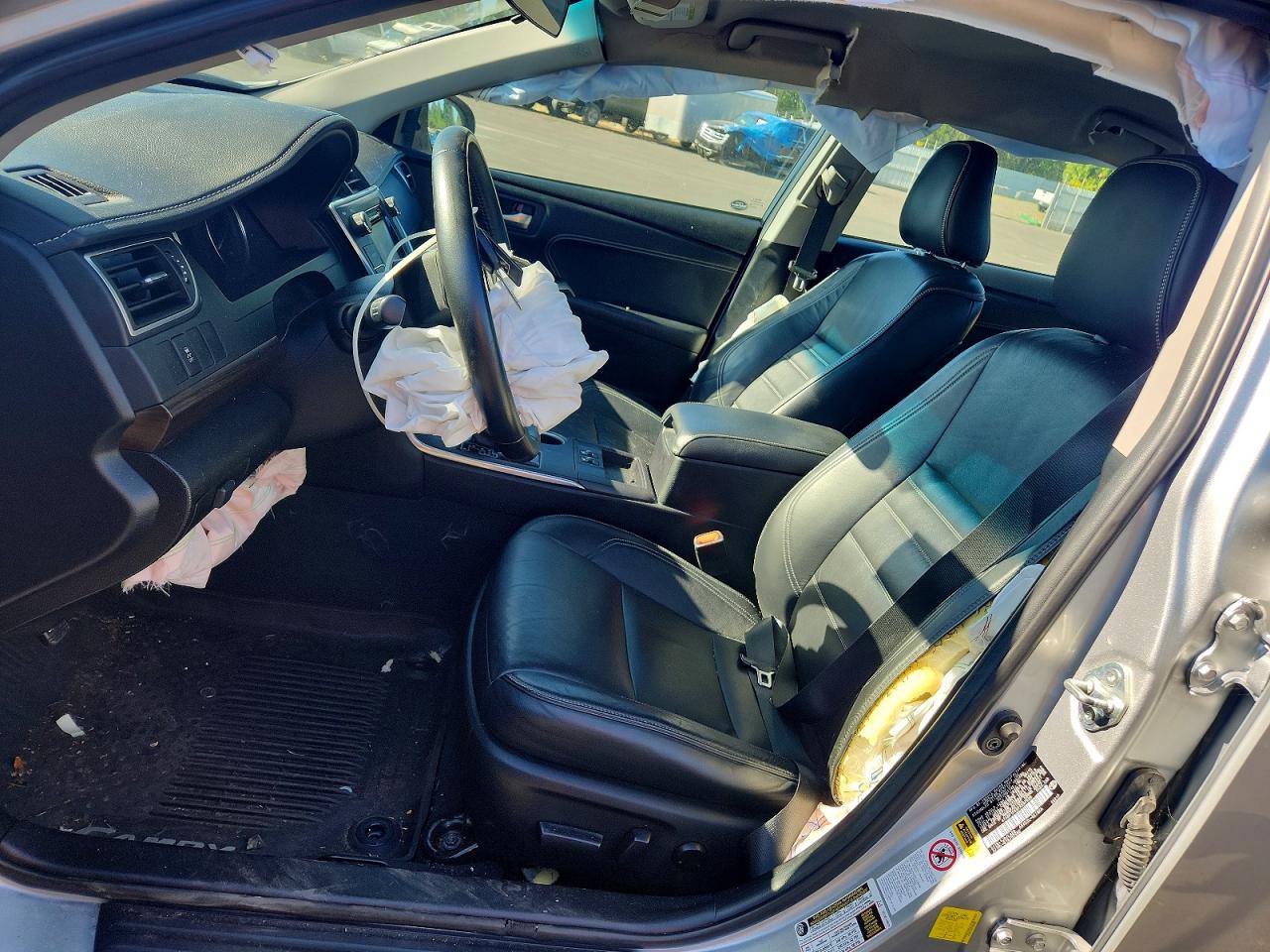 2015 Toyota Camry Xle Silver vin: 4T4BF1FK8FR507690