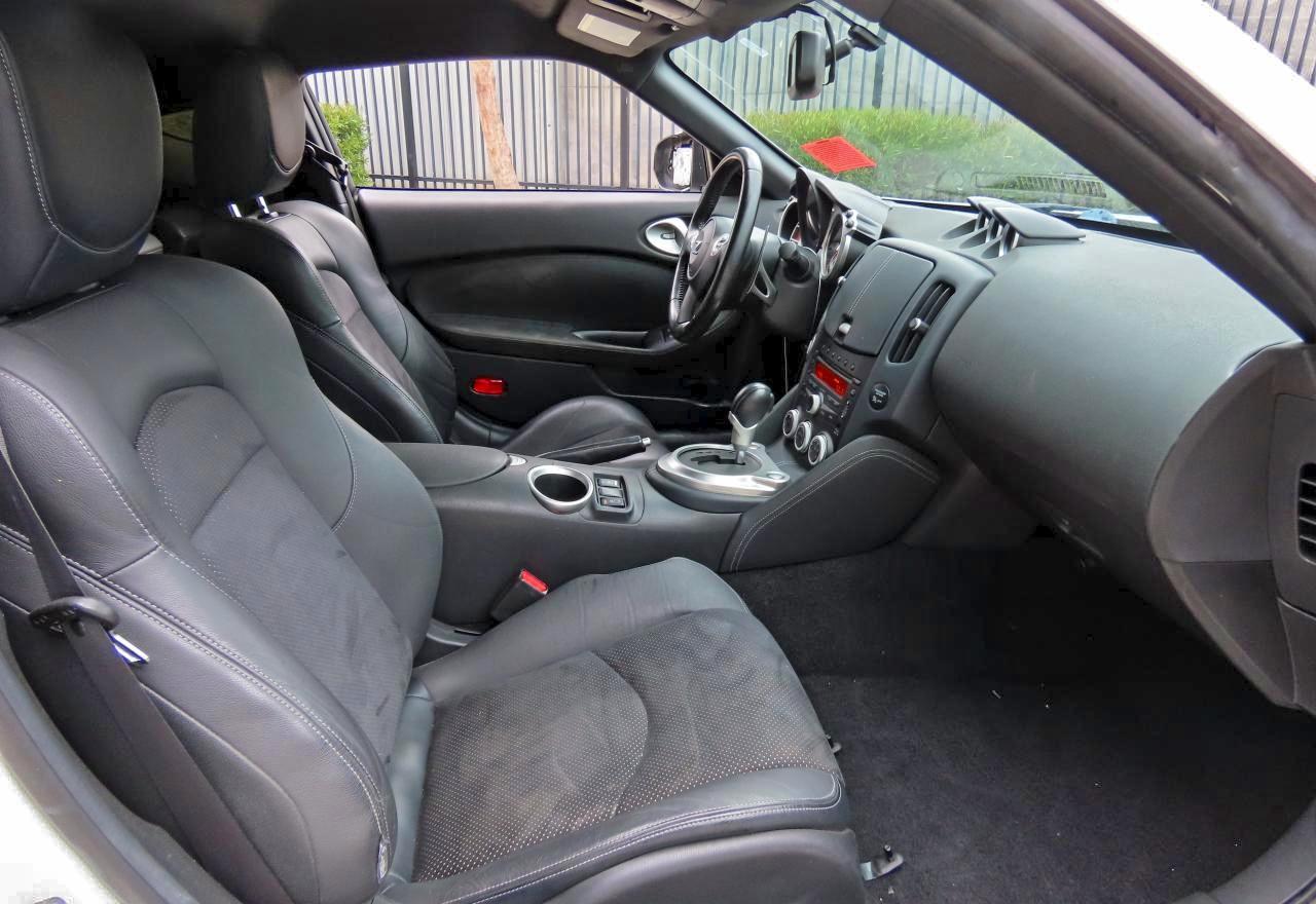 2011 Nissan 370z Base Белый vin: JN1AZ4EH8BM555146