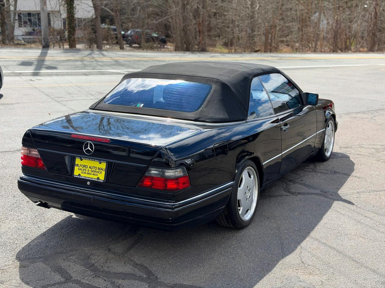 1995 Mercedes-benz E 320 Black vin: WDBEA66E9SC280817