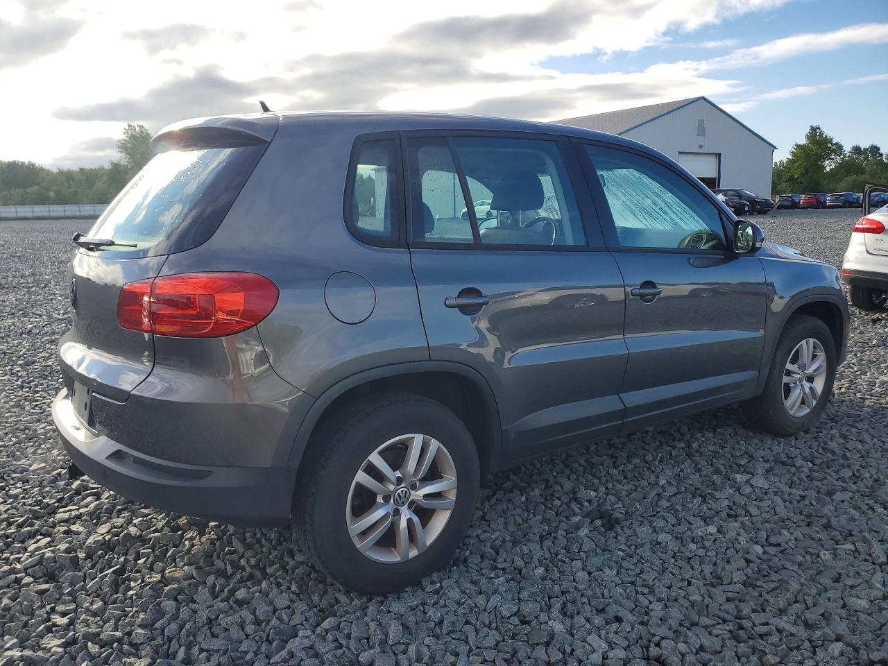 2014 Volkswagen Tiguan S Gray vin: WVGAV3AX8EW541087