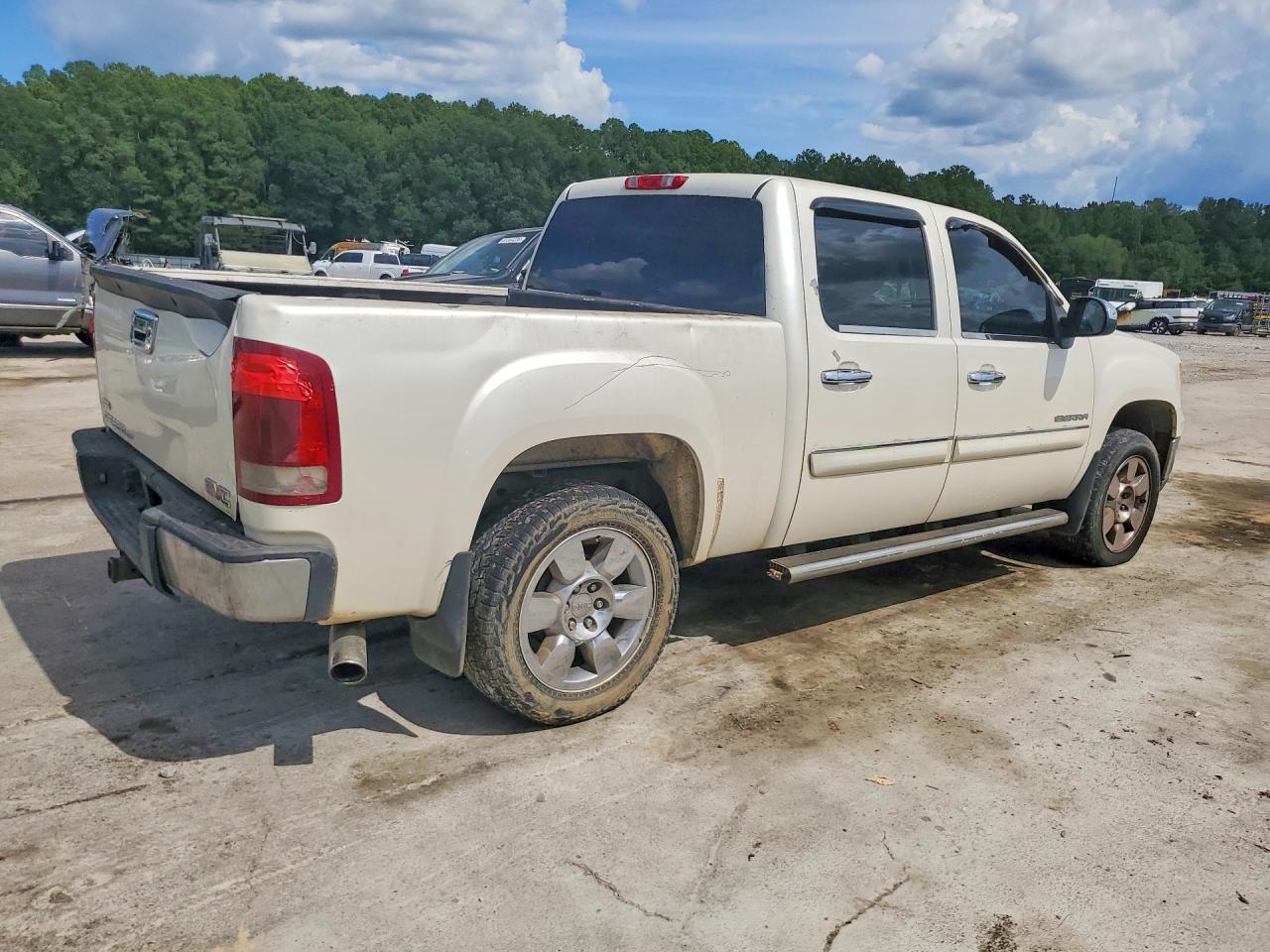 2011 Gmc Sierra C1500 Slt White vin: 3GTP1WE06BG154525