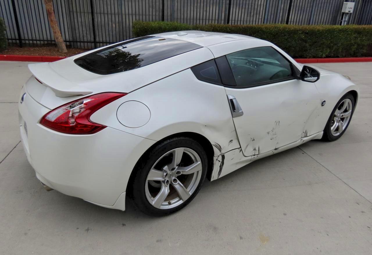 2011 Nissan 370z Base Белый vin: JN1AZ4EH8BM555146