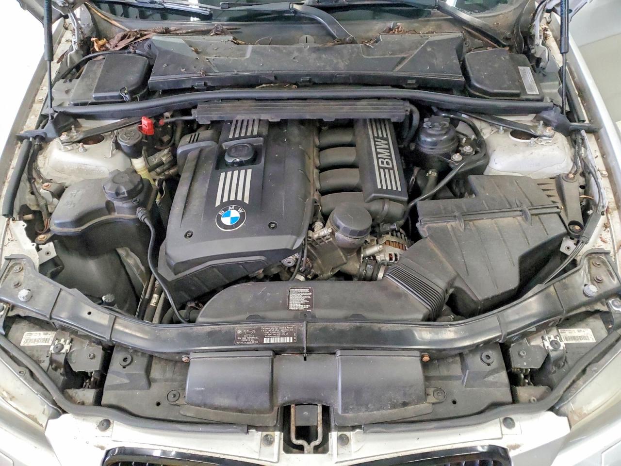 2011 Bmw 328 Xi Silver vin: WBAPK7C57BF086039
