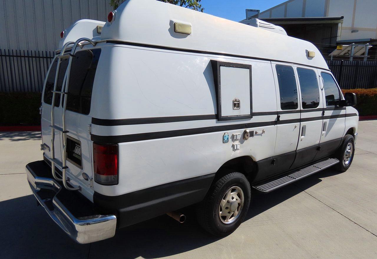 2008 Ford Econoline E350 Super Duty Van White vin: 1FTSS34S78DB38607
