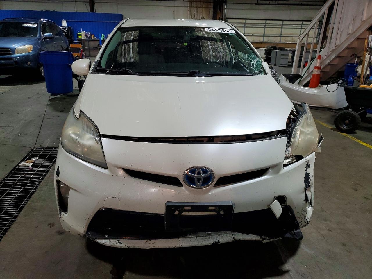 2013 Toyota Prius Plug-in Hybrid Base White vin: JTDKN3DP3D3047529