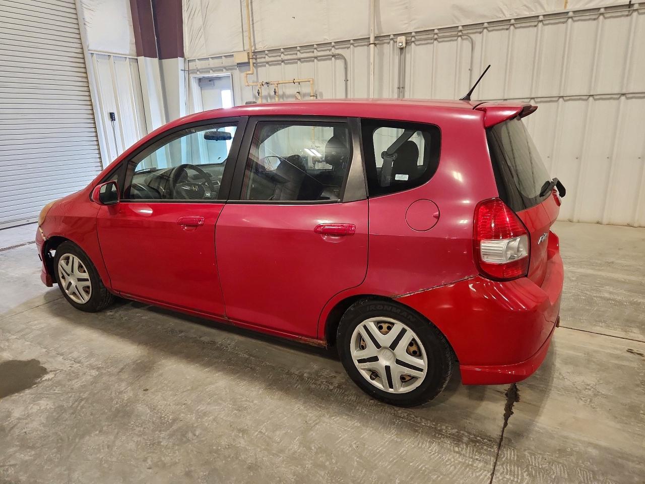 2008 Honda Fit Red vin: JHMGD38408S067014