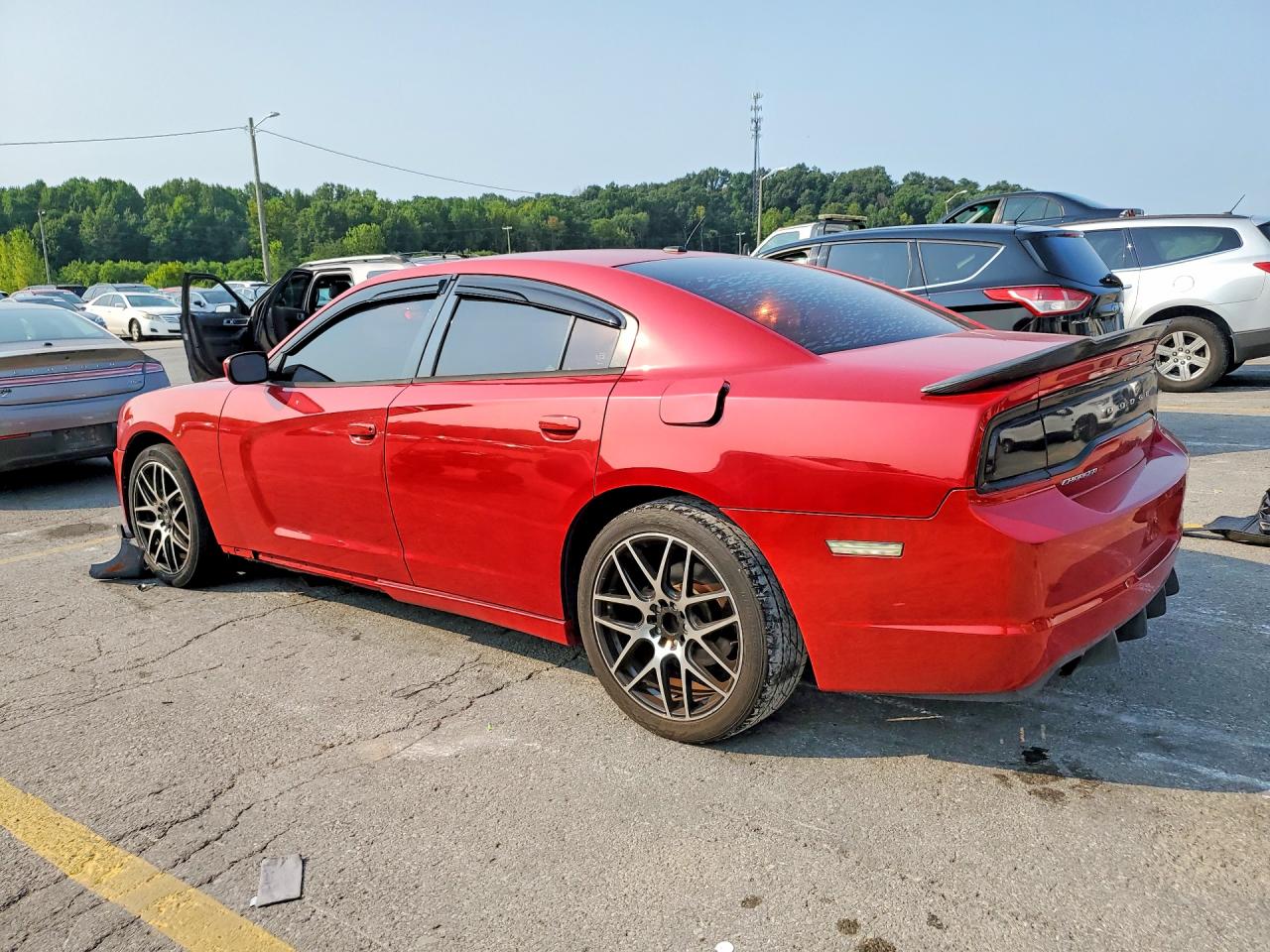 2011 Dodge Charger Red vin: 2B3CL3CG7BH538340