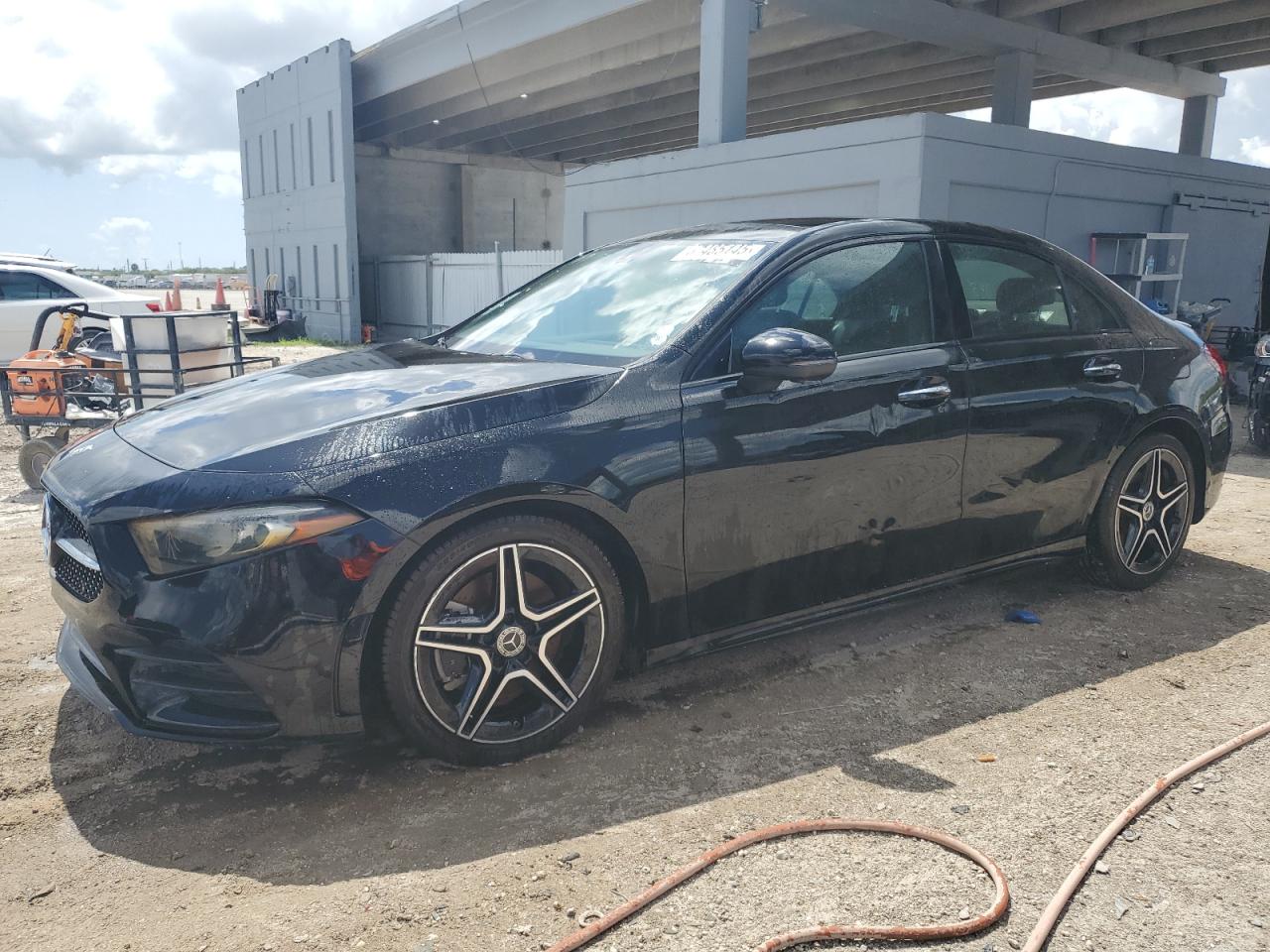 2020 Mercedes-benz A 220 Black vin: W1K3G4EB0LJ235397