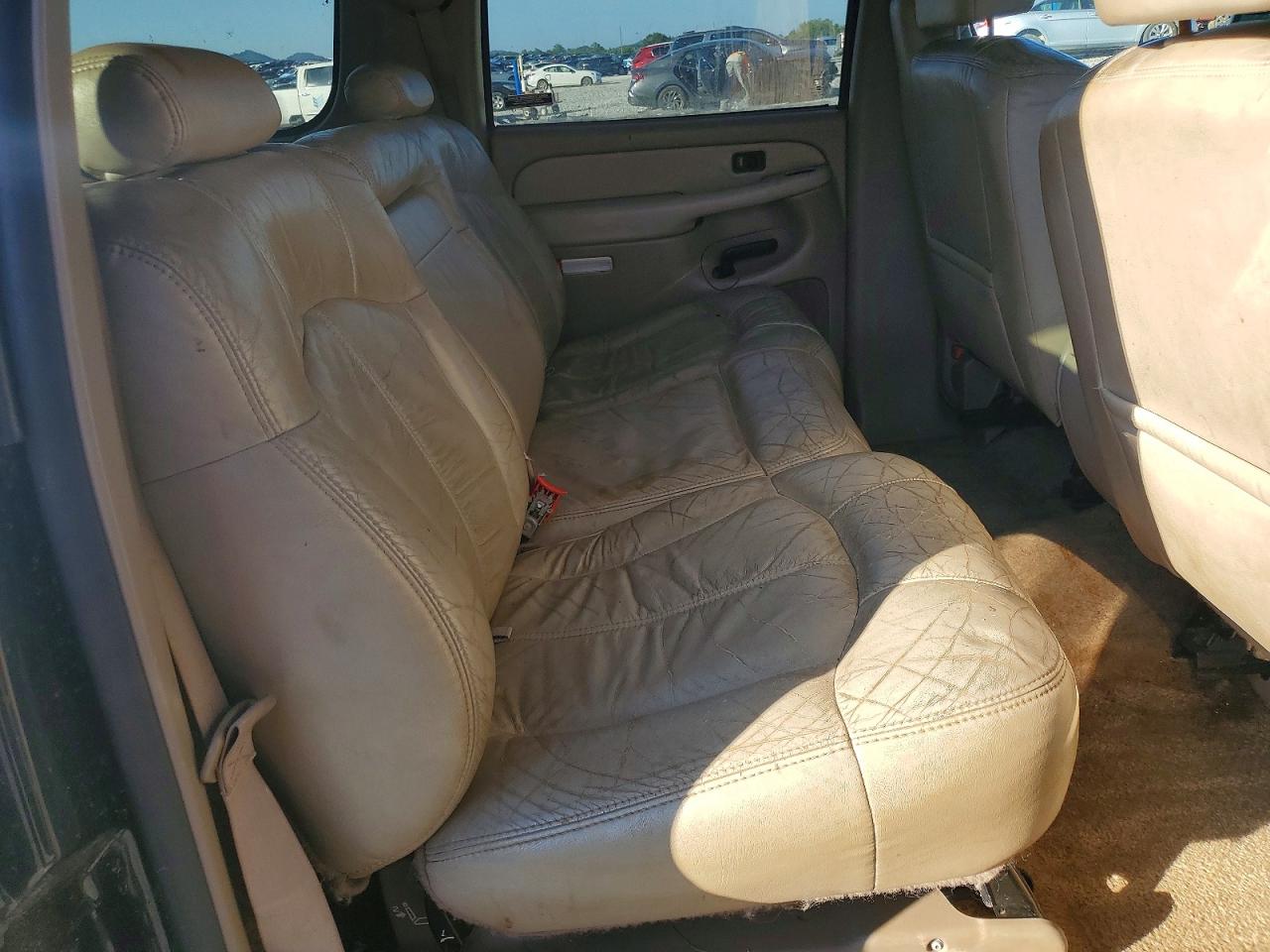2002 Chevrolet Suburban K1500 Black vin: 1GNFK16Z22J156867