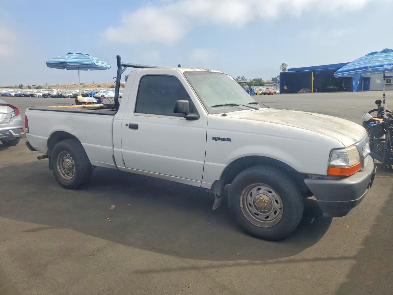 2000 Ford Ranger White vin: 1FTYR10V4YPB06853