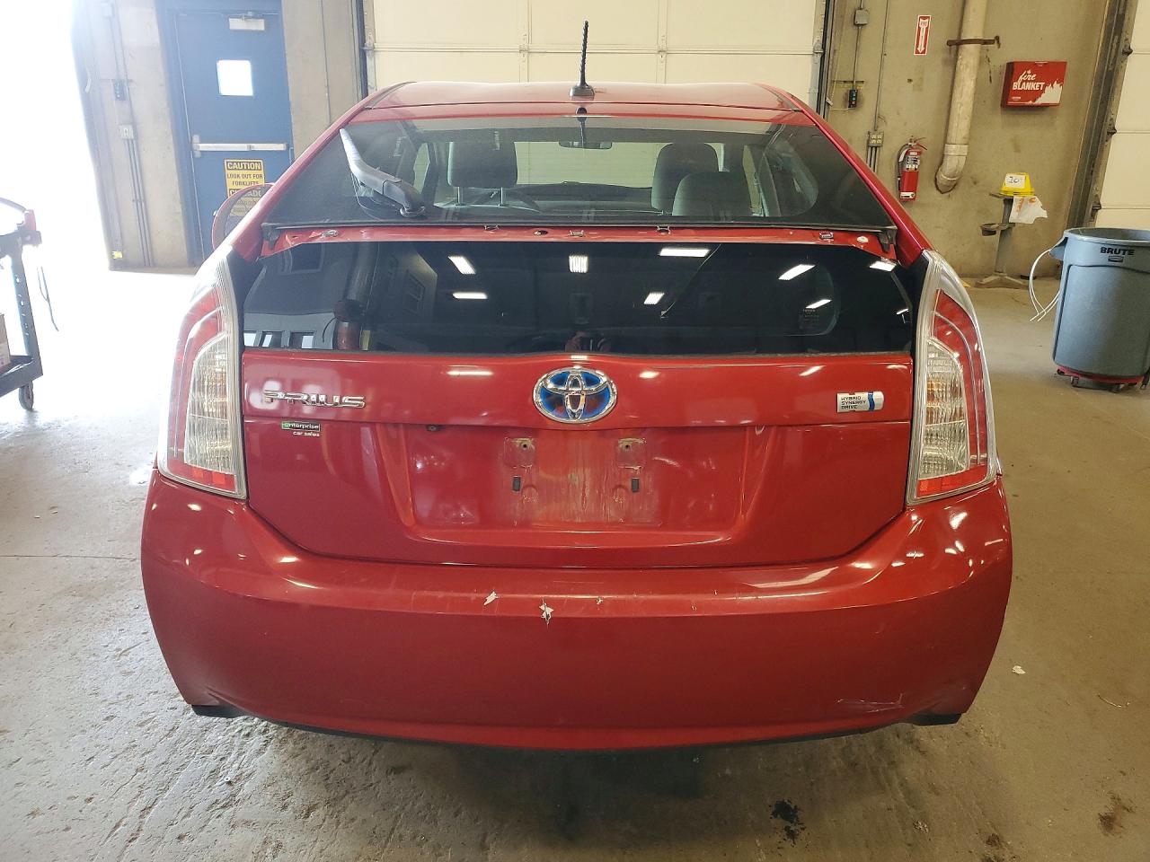 2015 Toyota Prius Three Red vin: JTDKN3DU4F0461476