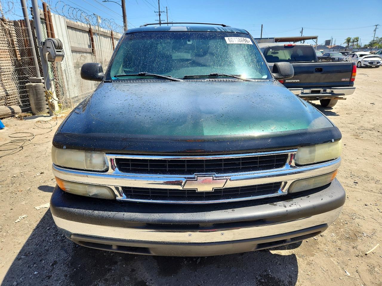 2002 Chevrolet Tahoe C1500 Green vin: 1GNEC13V82R222219