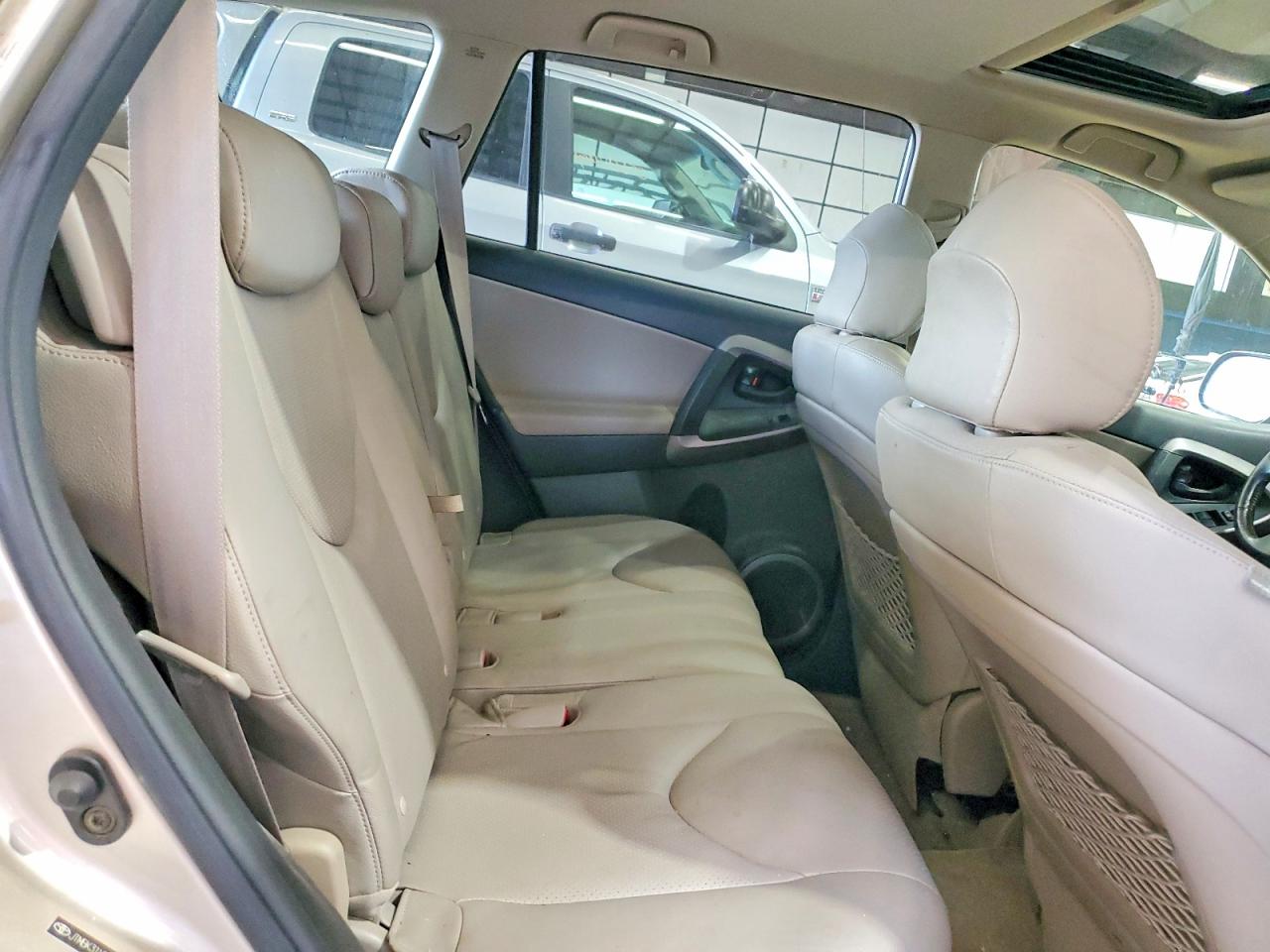 2006 Toyota Rav4 Limited Tan vin: JTMBK31V765007389