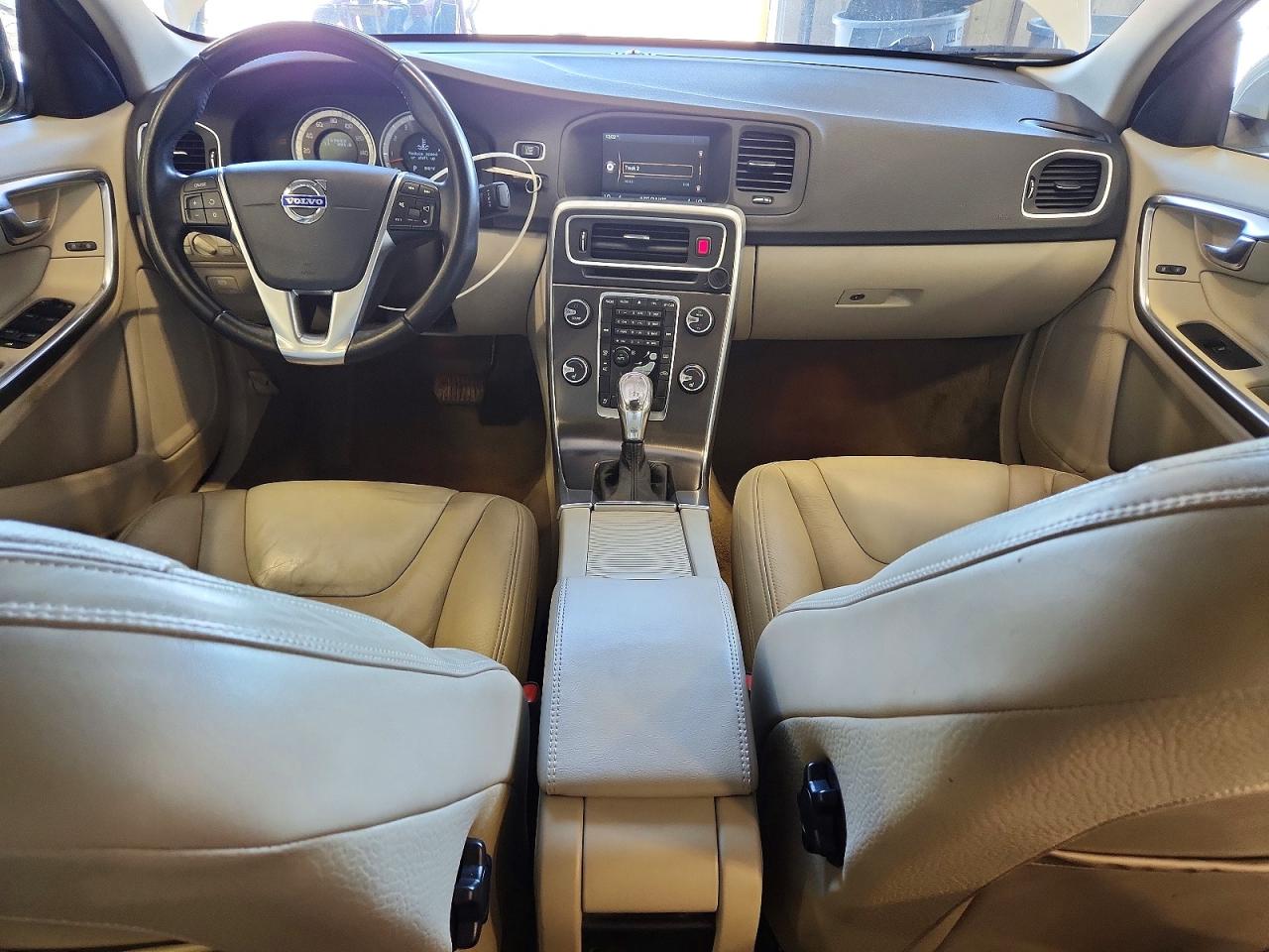 2013 Volvo S60 T5 White vin: YV1612FS1D2221459