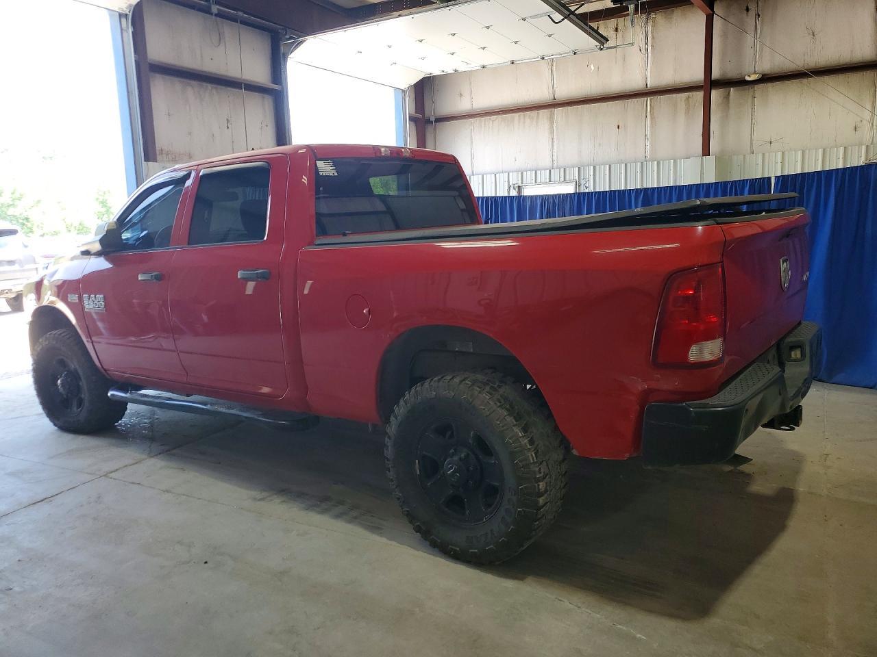 2015 Ram 2500 St Red vin: 3C6TR5CT1FG685742