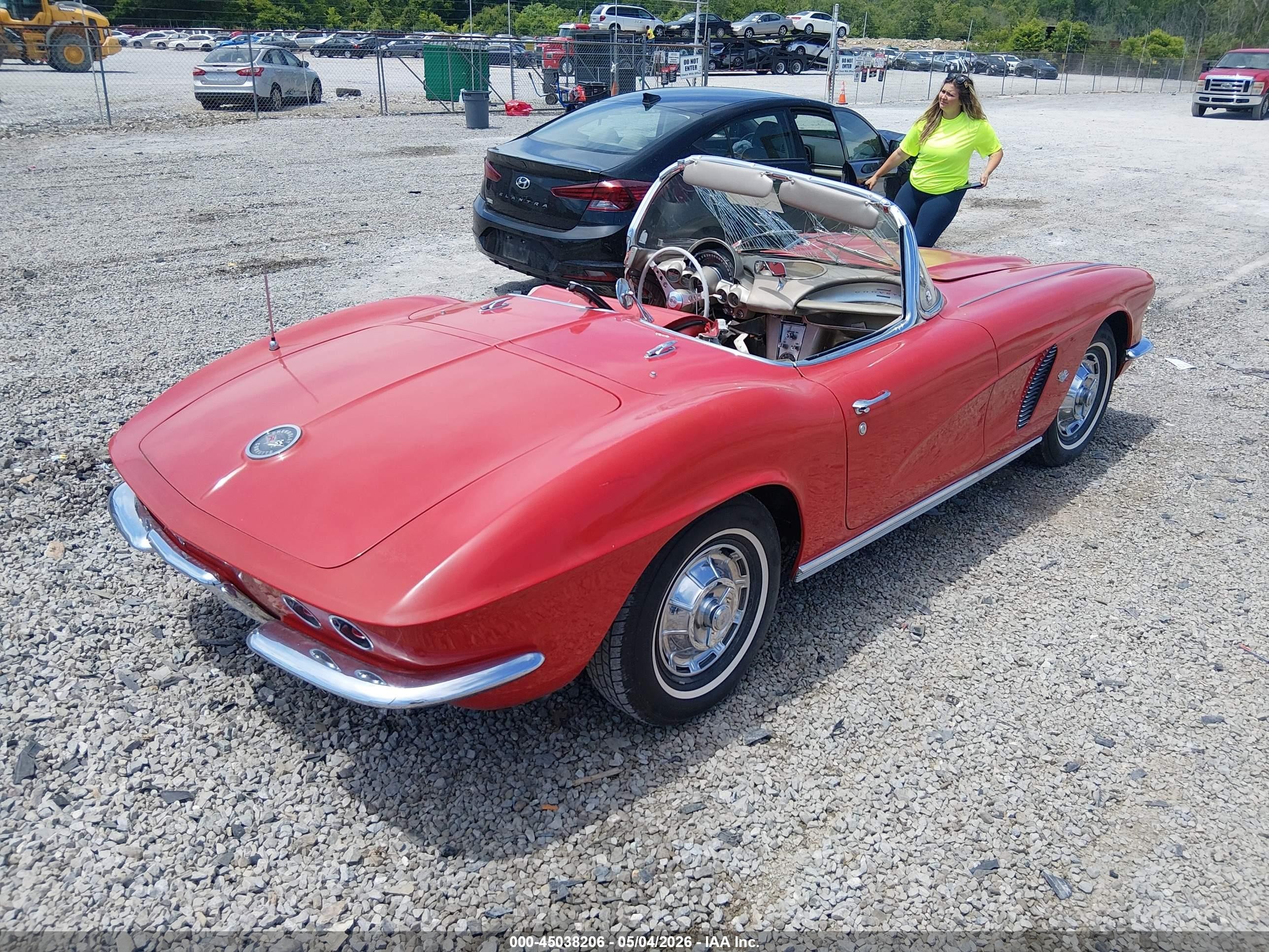 1962 Chevrolet Corvette   Красный vin: 20867S112453     