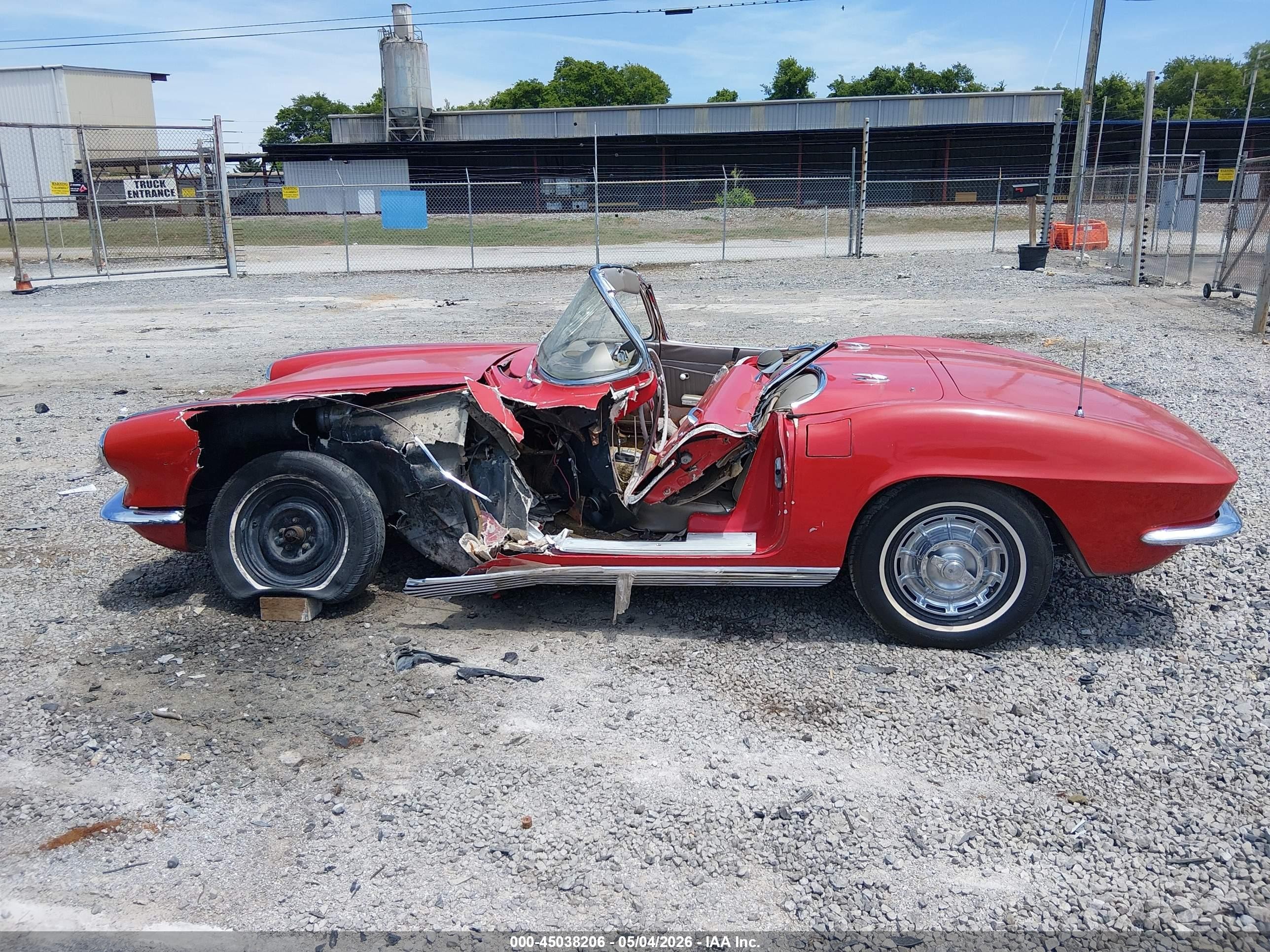 1962 Chevrolet Corvette   Красный vin: 20867S112453     