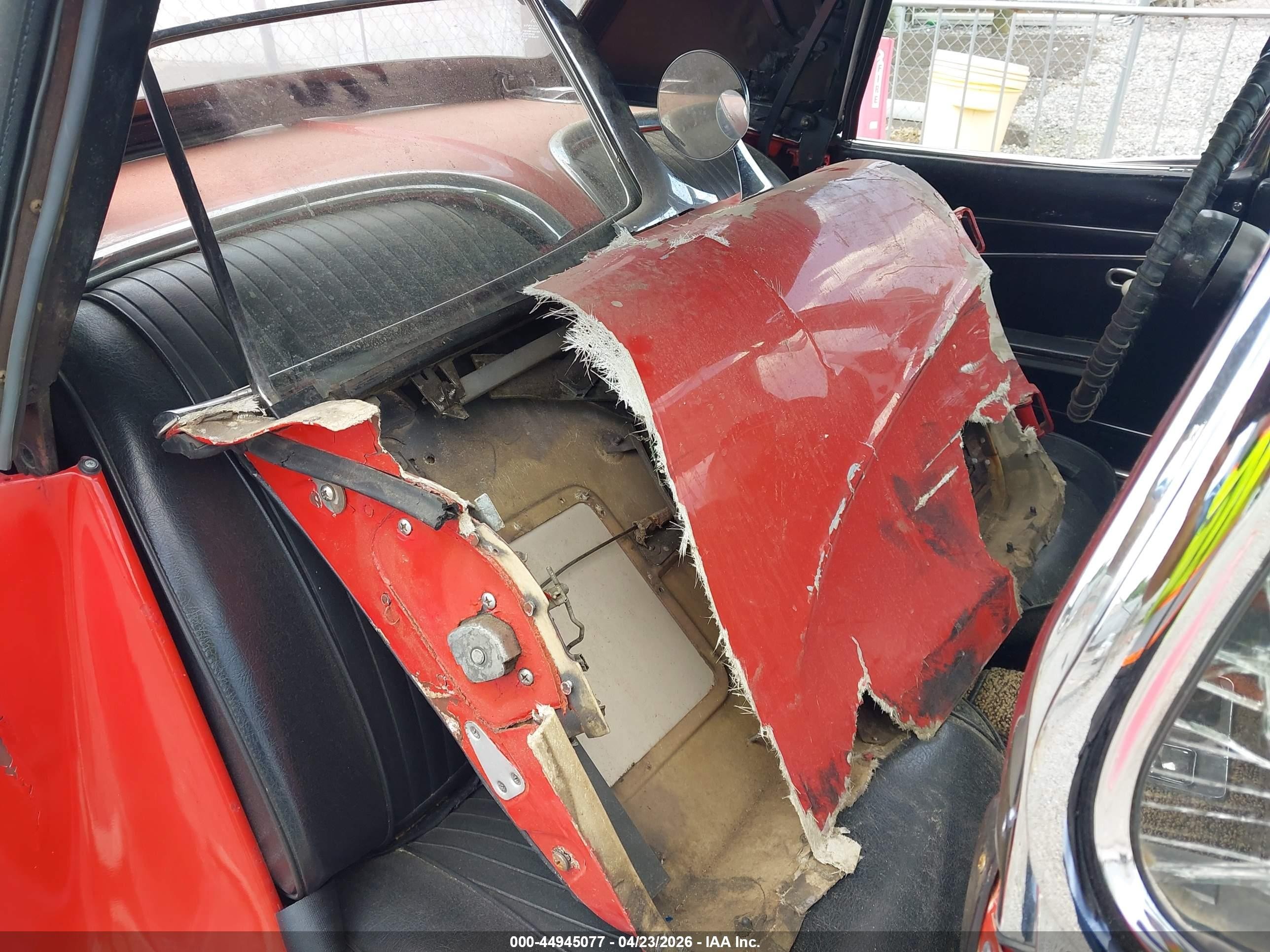 1962 Chevrolet Corvette   Красный vin: 20867S114390     