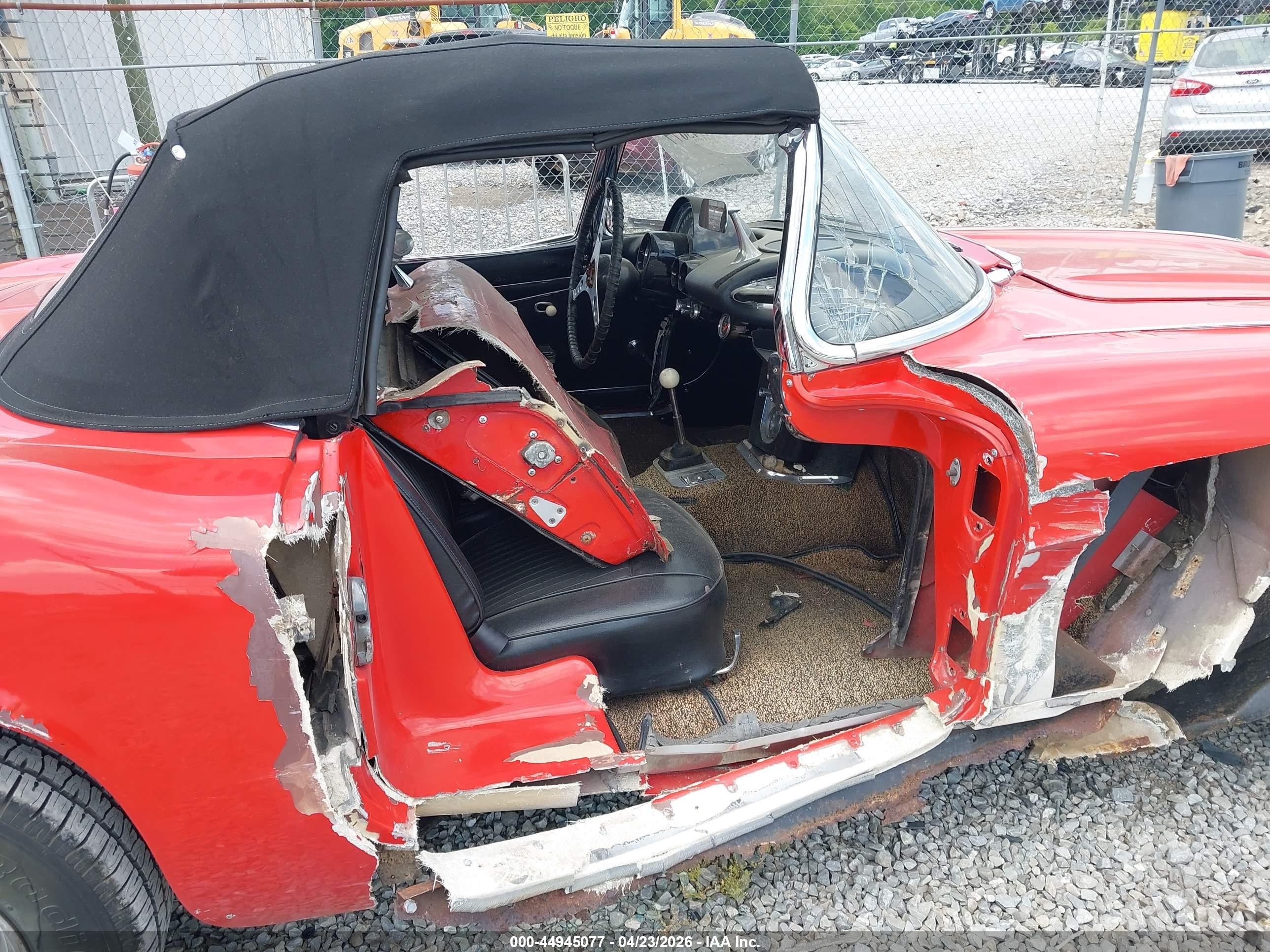 1962 Chevrolet Corvette   Красный vin: 20867S114390     