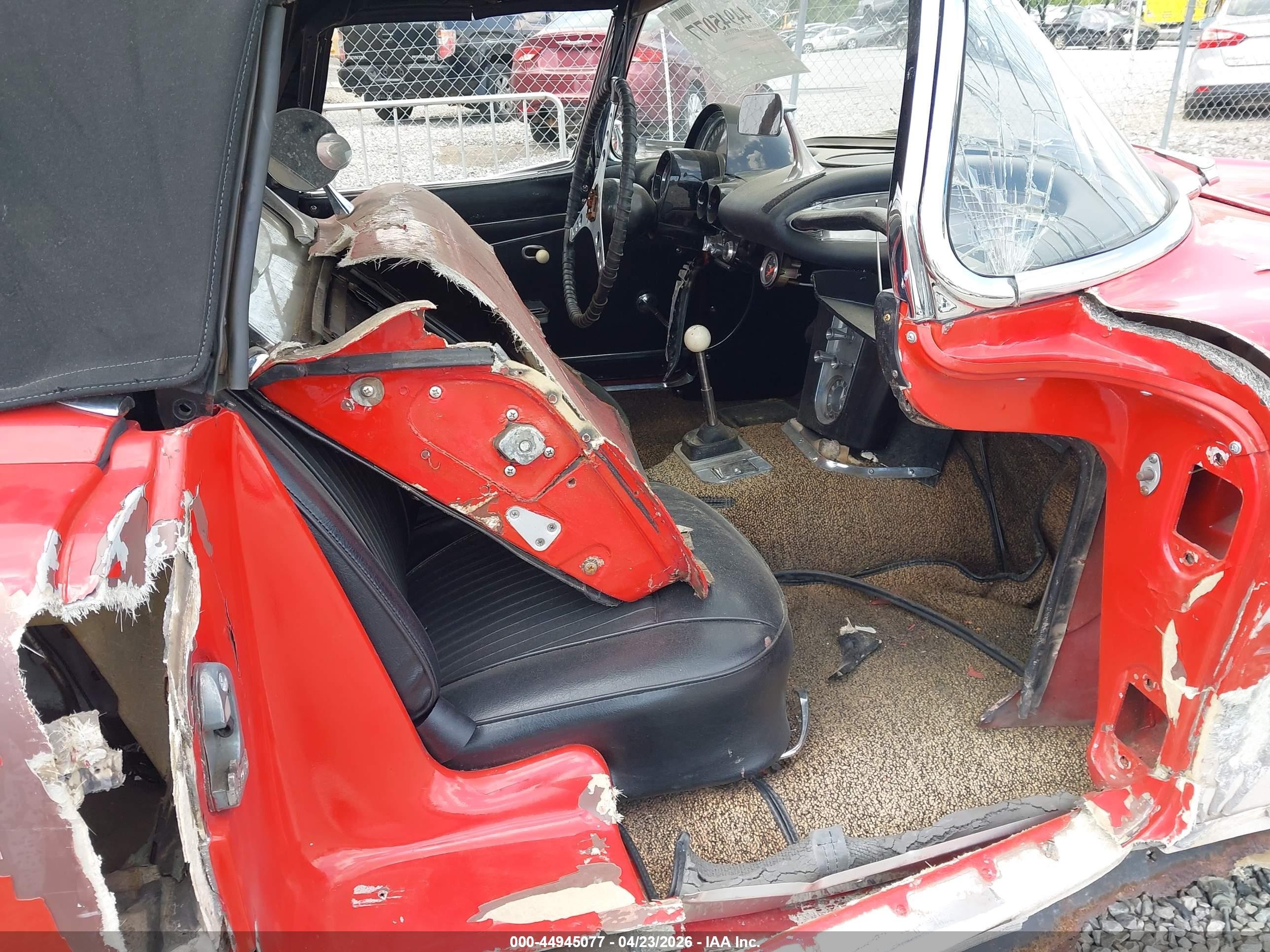 1962 Chevrolet Corvette   Красный vin: 20867S114390     