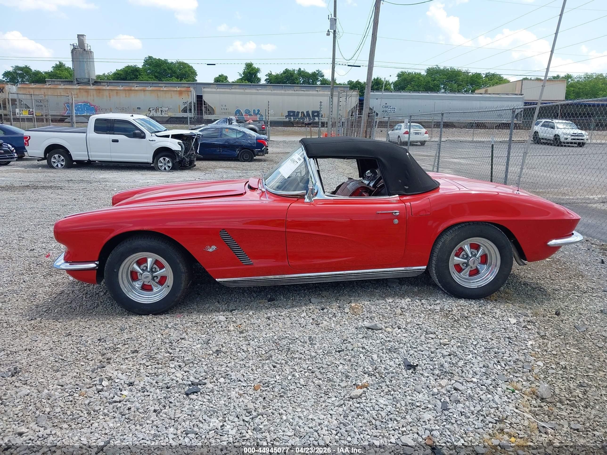 1962 Chevrolet Corvette   Красный vin: 20867S114390     