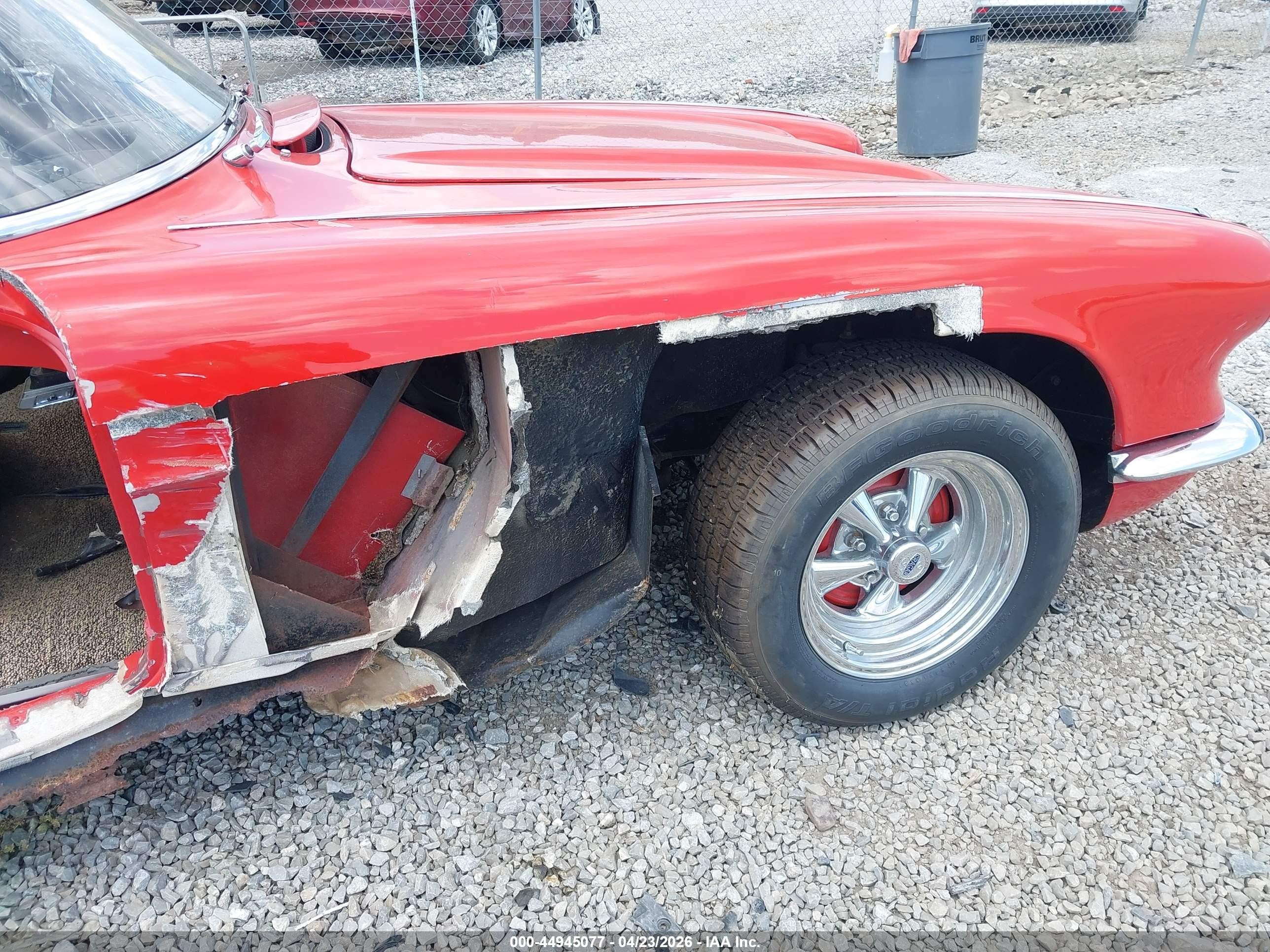 1962 Chevrolet Corvette   Красный vin: 20867S114390     