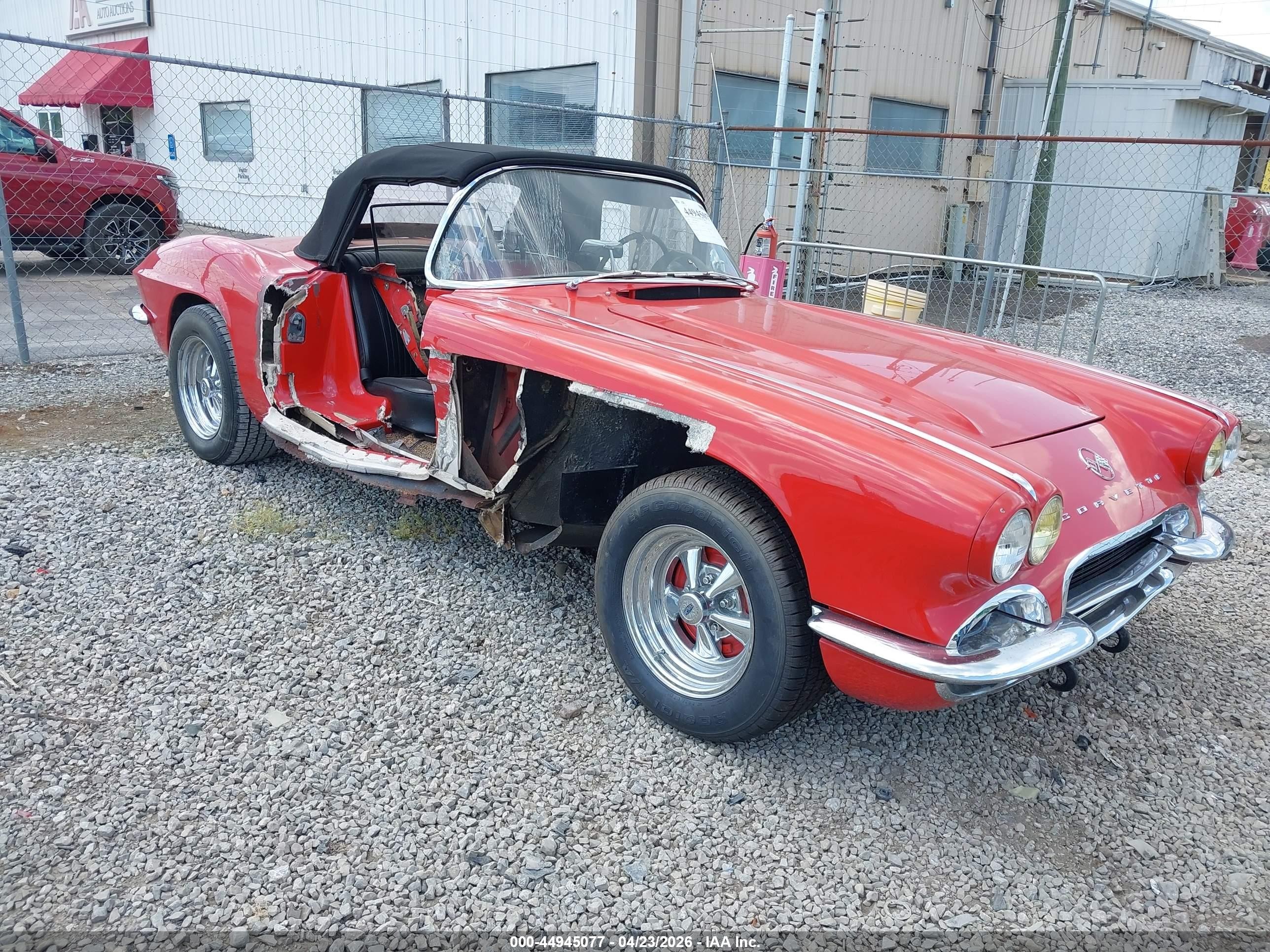 1962 Chevrolet Corvette   Красный vin: 20867S114390     