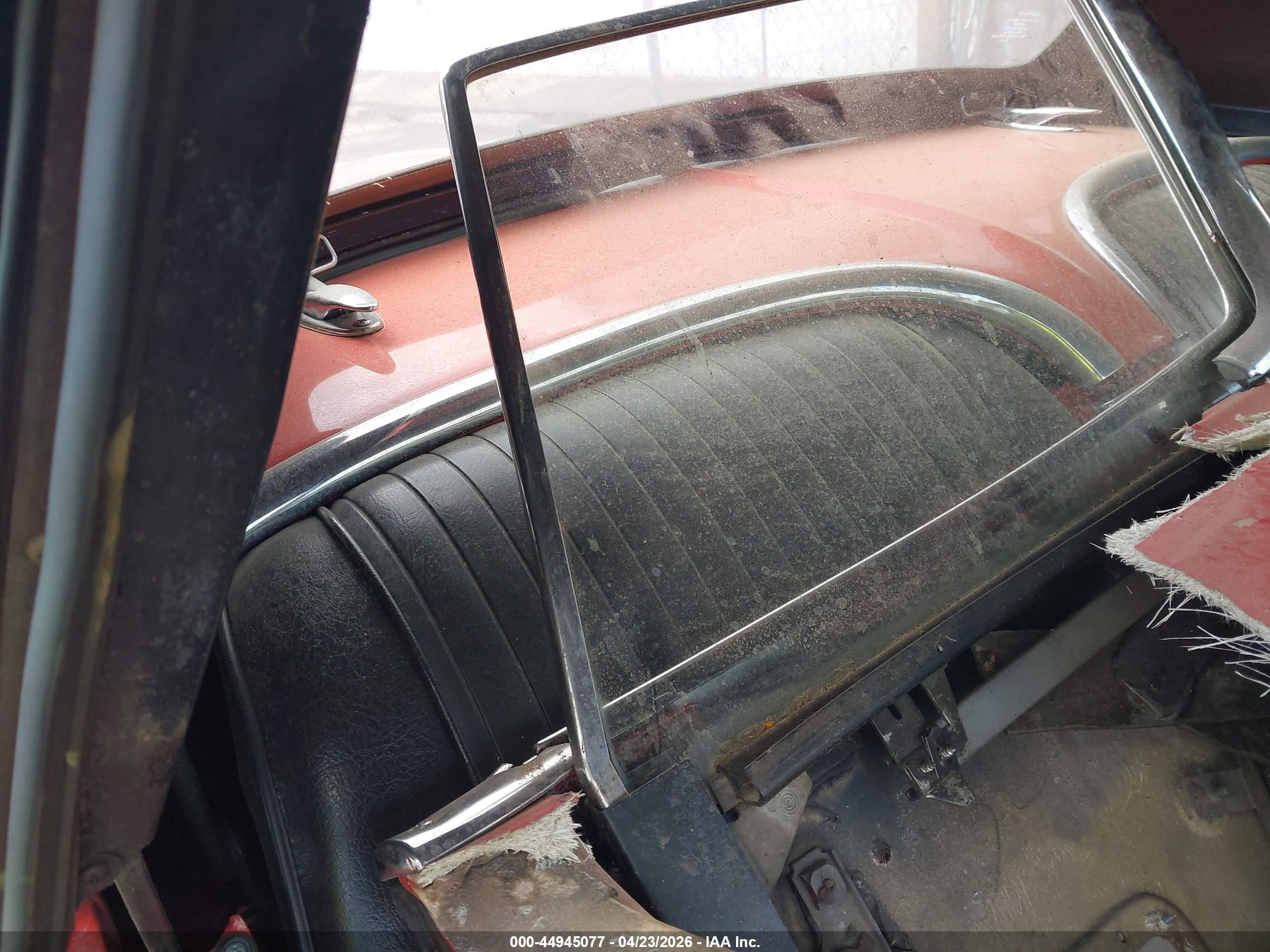 1962 Chevrolet Corvette   Красный vin: 20867S114390     