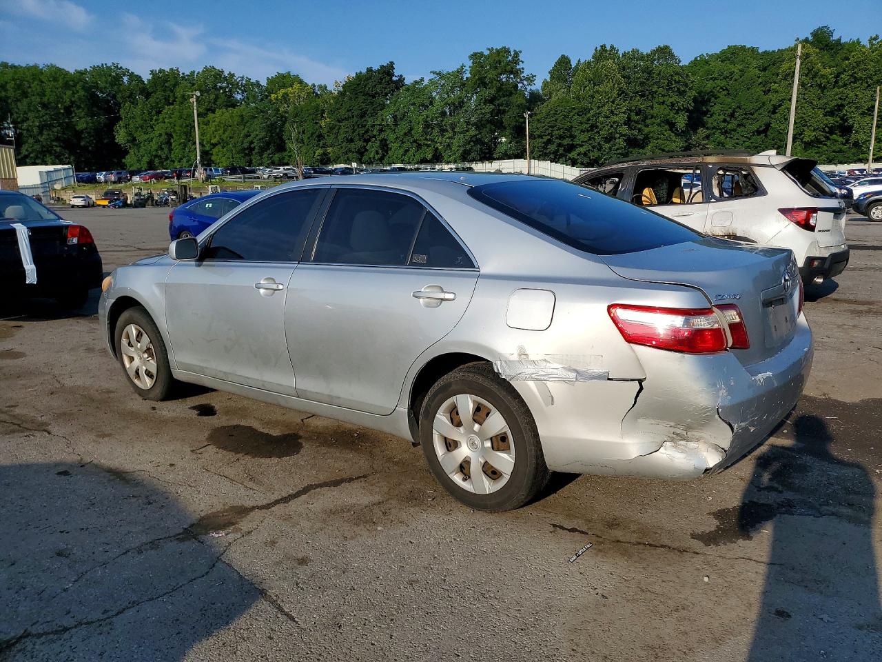 2009 Toyota Camry Le Silver vin: 4T1BE46K29U282301