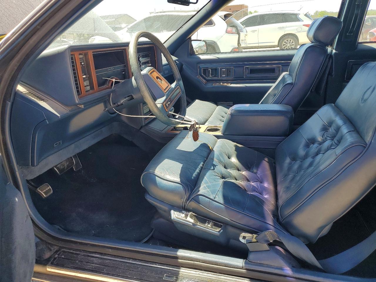 1988 Cadillac Eldorado Blue vin: 1G6EL115XJU630473