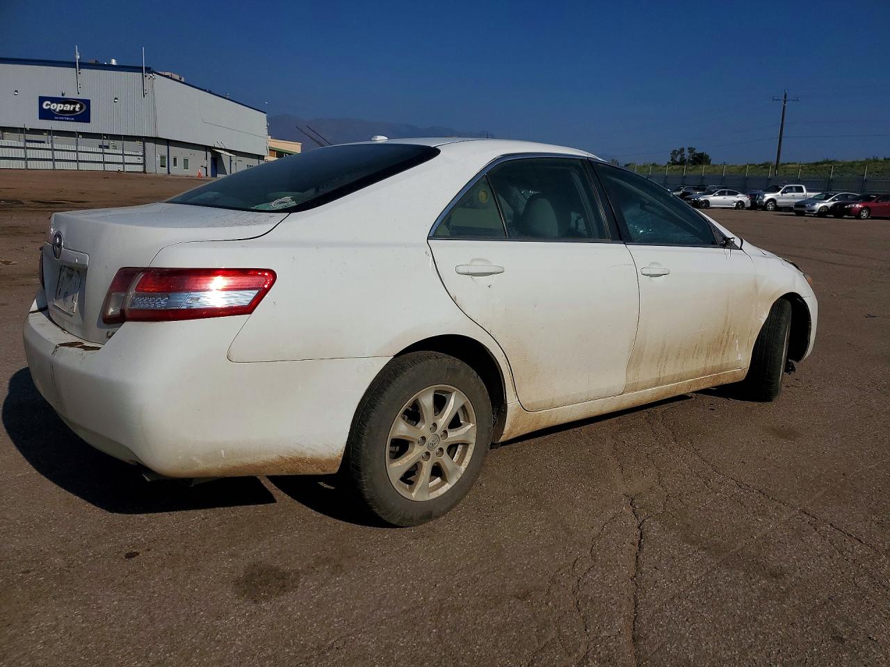 2010 Toyota Camry Le White vin: 4T4BF3EK8AR069517