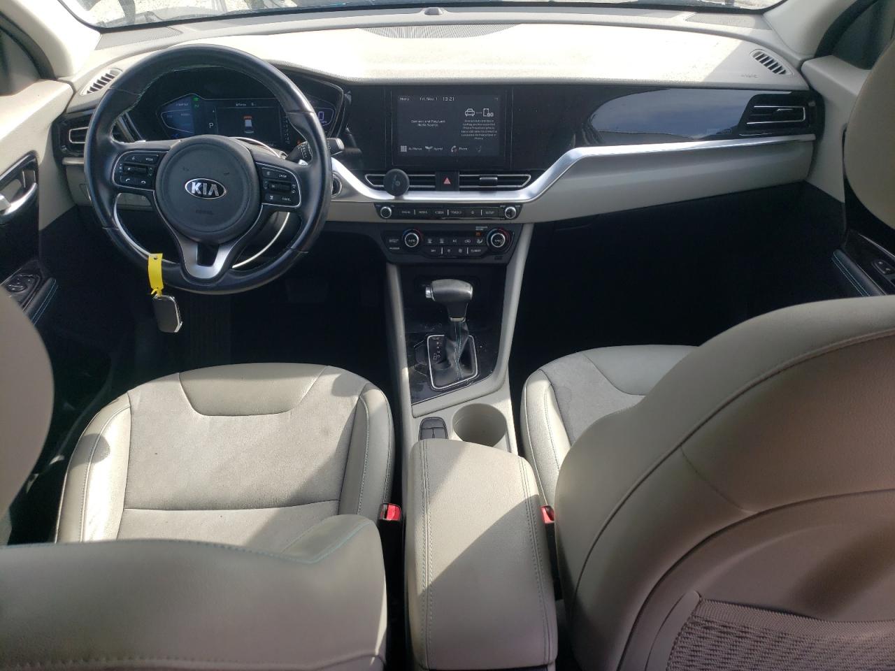 2020 Kia Niro Touring Черный vin: KNDCC3LC9L5443296