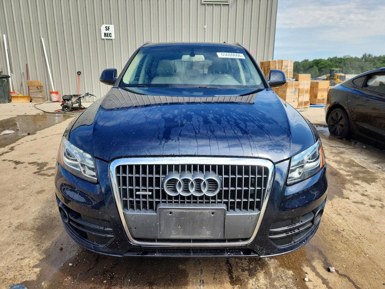 2011 Audi Q5 Premium Plus Blue vin: WA1LFAFP3BA033328
