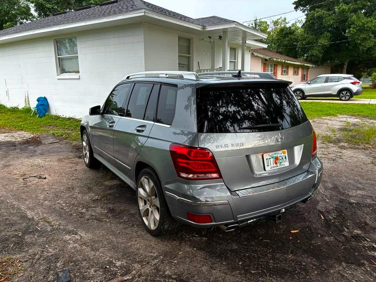 2011 Mercedes-benz Glk 350 Gray vin: WDCGG5GB4BF650409