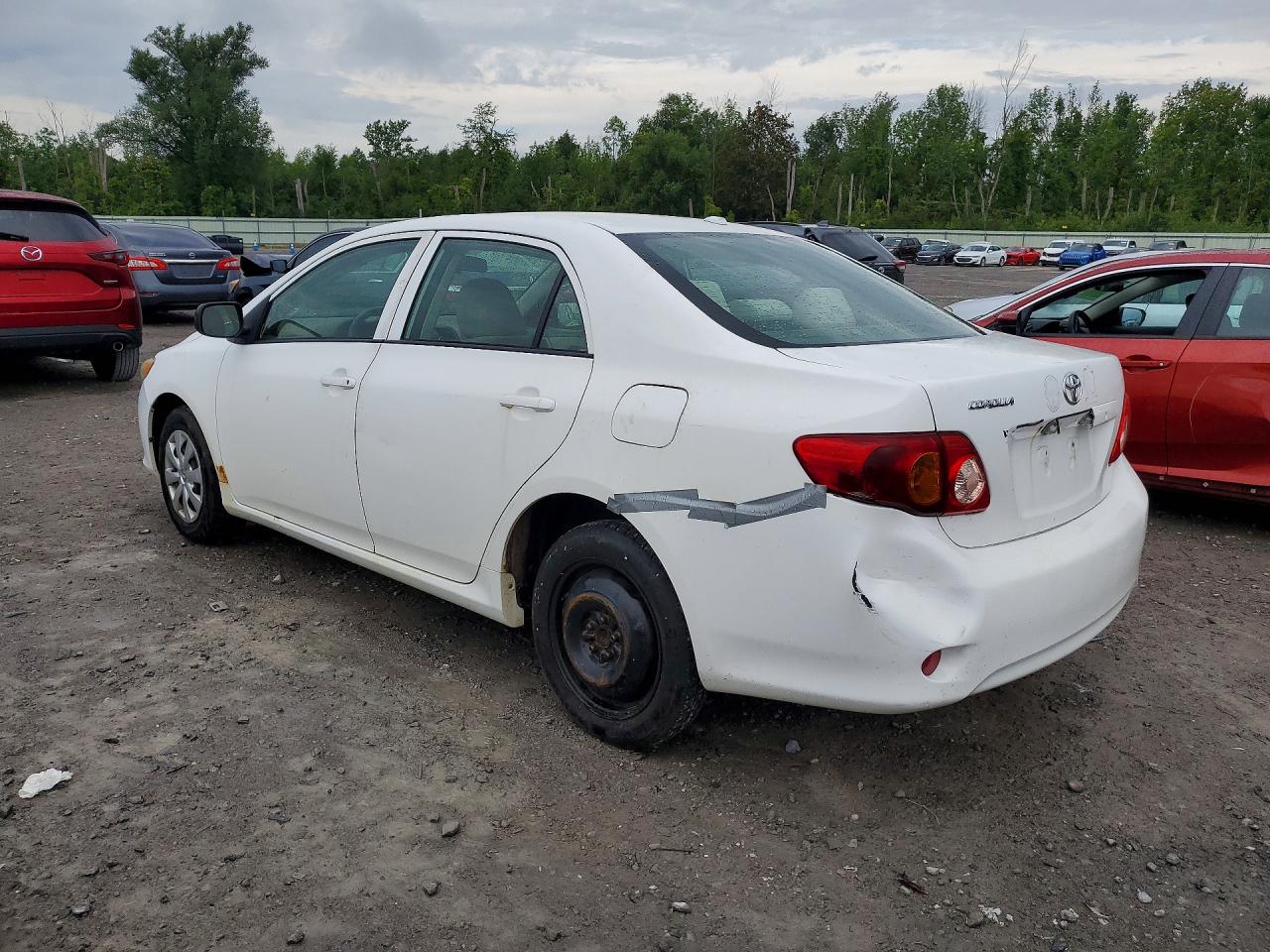 2010 Toyota Corolla Base White vin: 1NXBU4EE2AZ185389