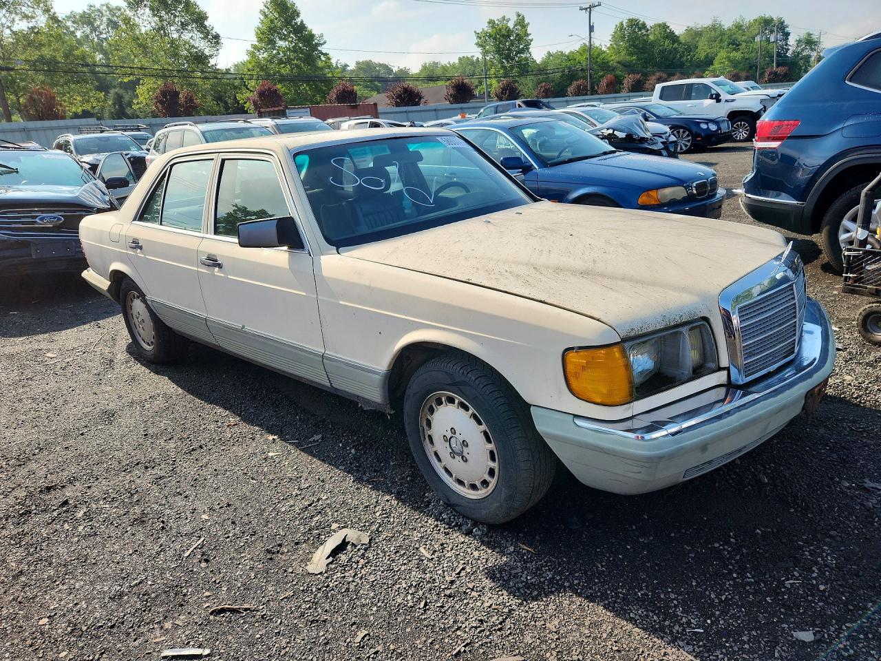1984 Mercedes-benz 300 Sd Cream vin: WDBCB20A1EA035965