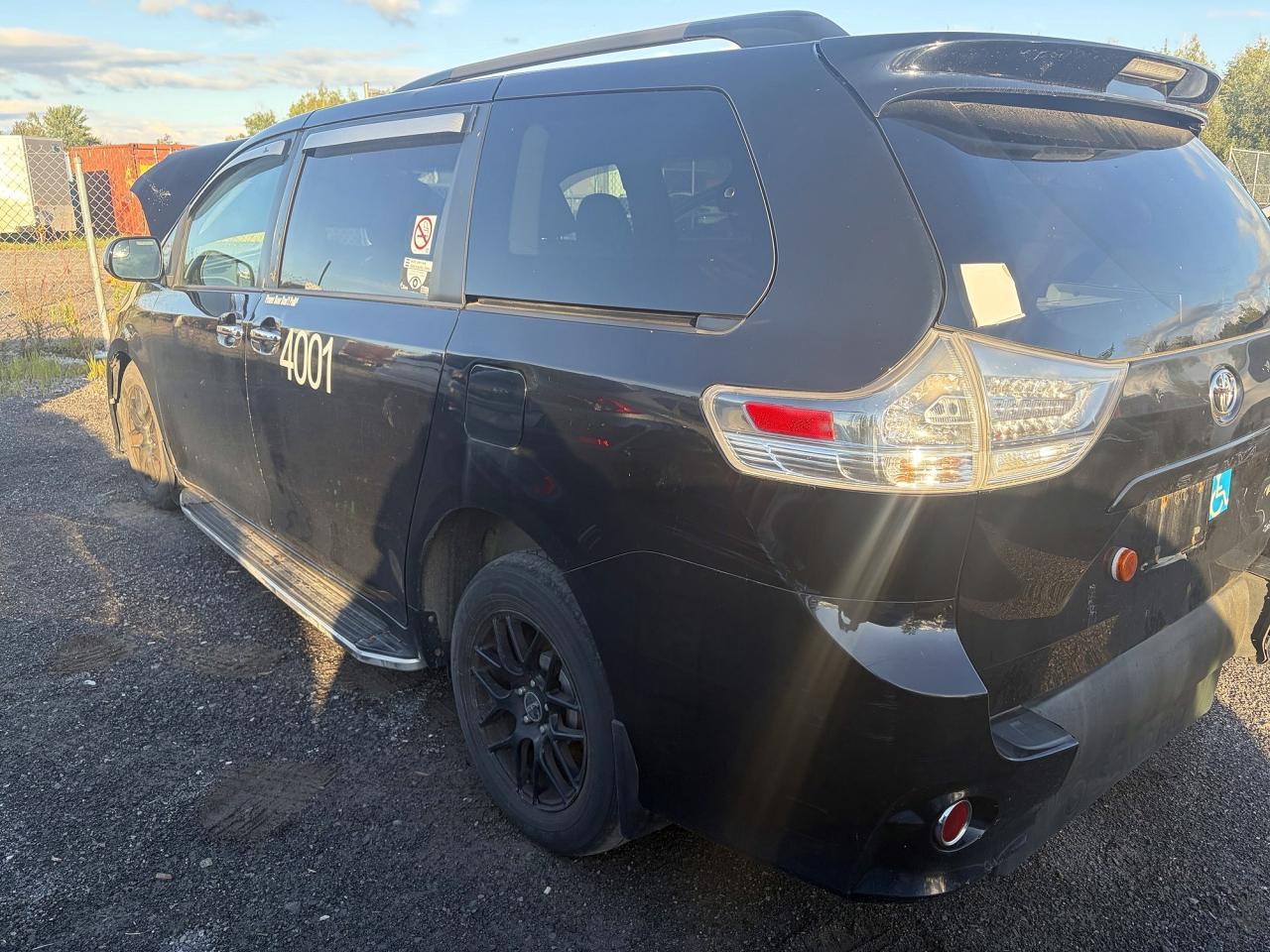 2015 Toyota Sienna Sport Black vin: 5TDXK3DC3FS553522