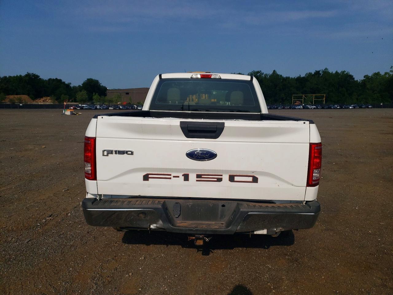 2015 Ford F150 Super Cab White vin: 1FTEX1EPXFFC01665