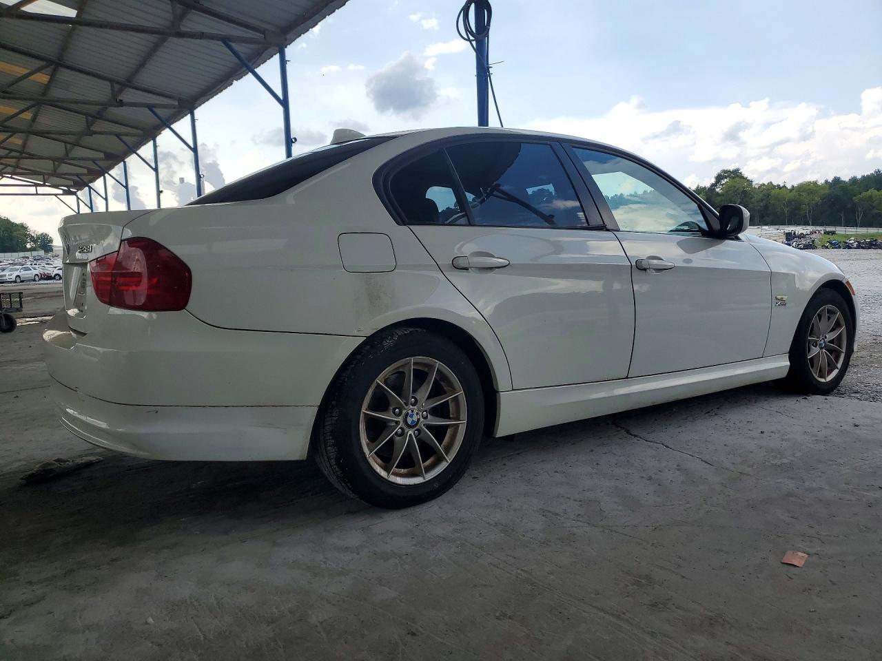 2010 Bmw 328 Xi Sulev Белый vin: WBAPK5C56AA649145